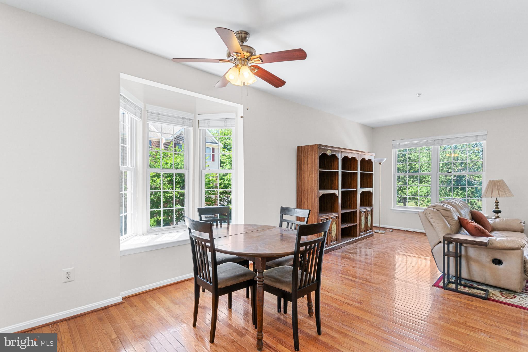 RIVER OAKS - Residential
