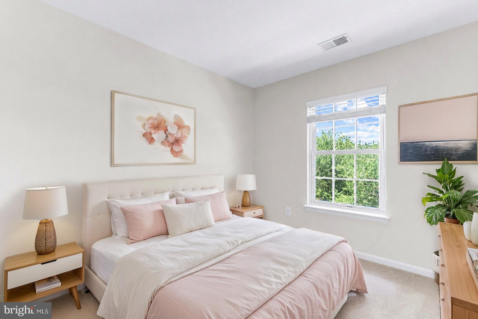 RIVER OAKS - Residential