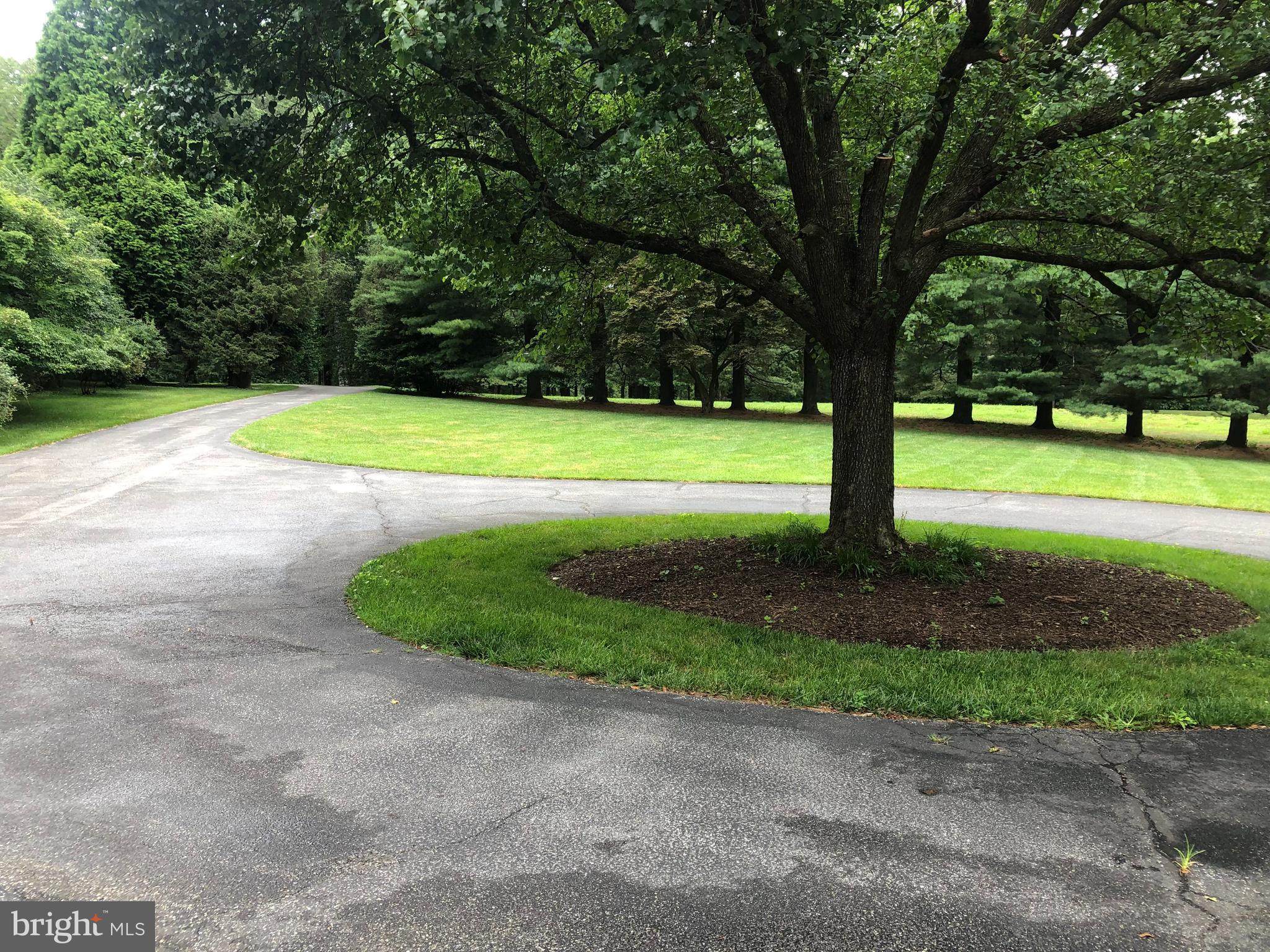 FALLS ROAD CORRIDOR - Residential
