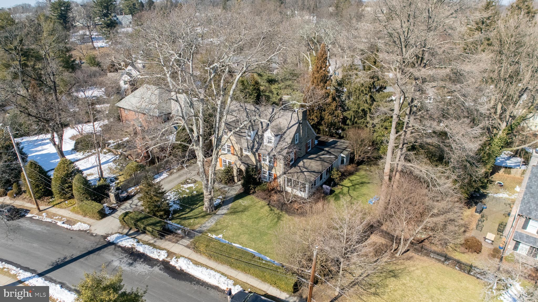 BRYN MAWR - Residential