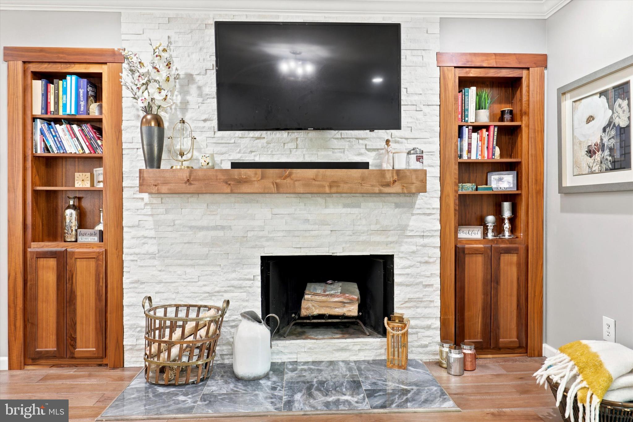 SPRINGDELL VILLAGE - Residential