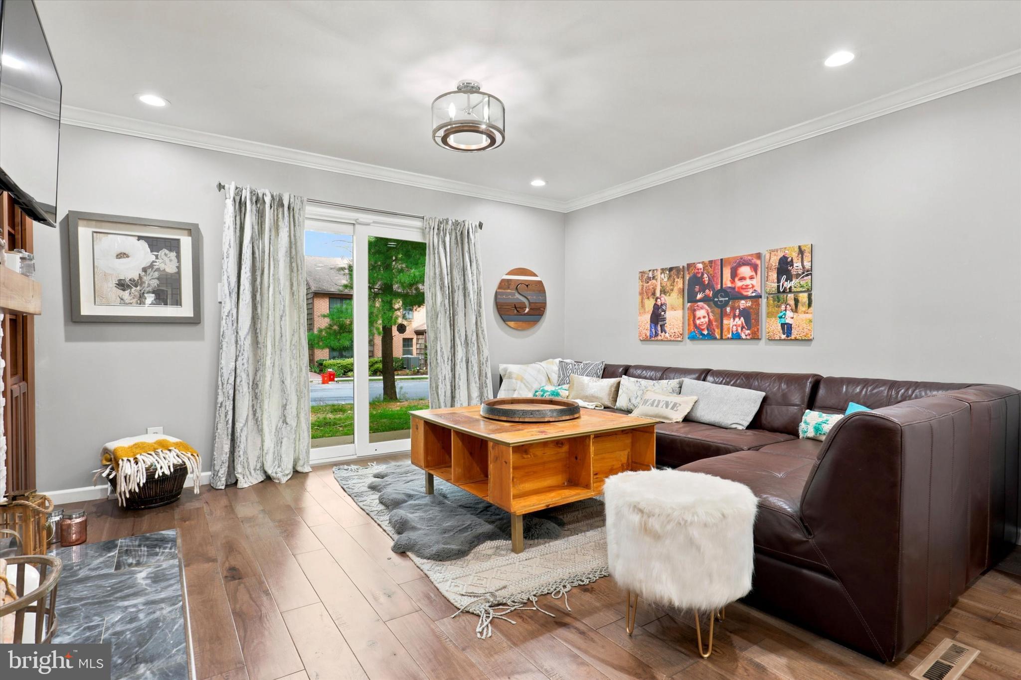 SPRINGDELL VILLAGE - Residential