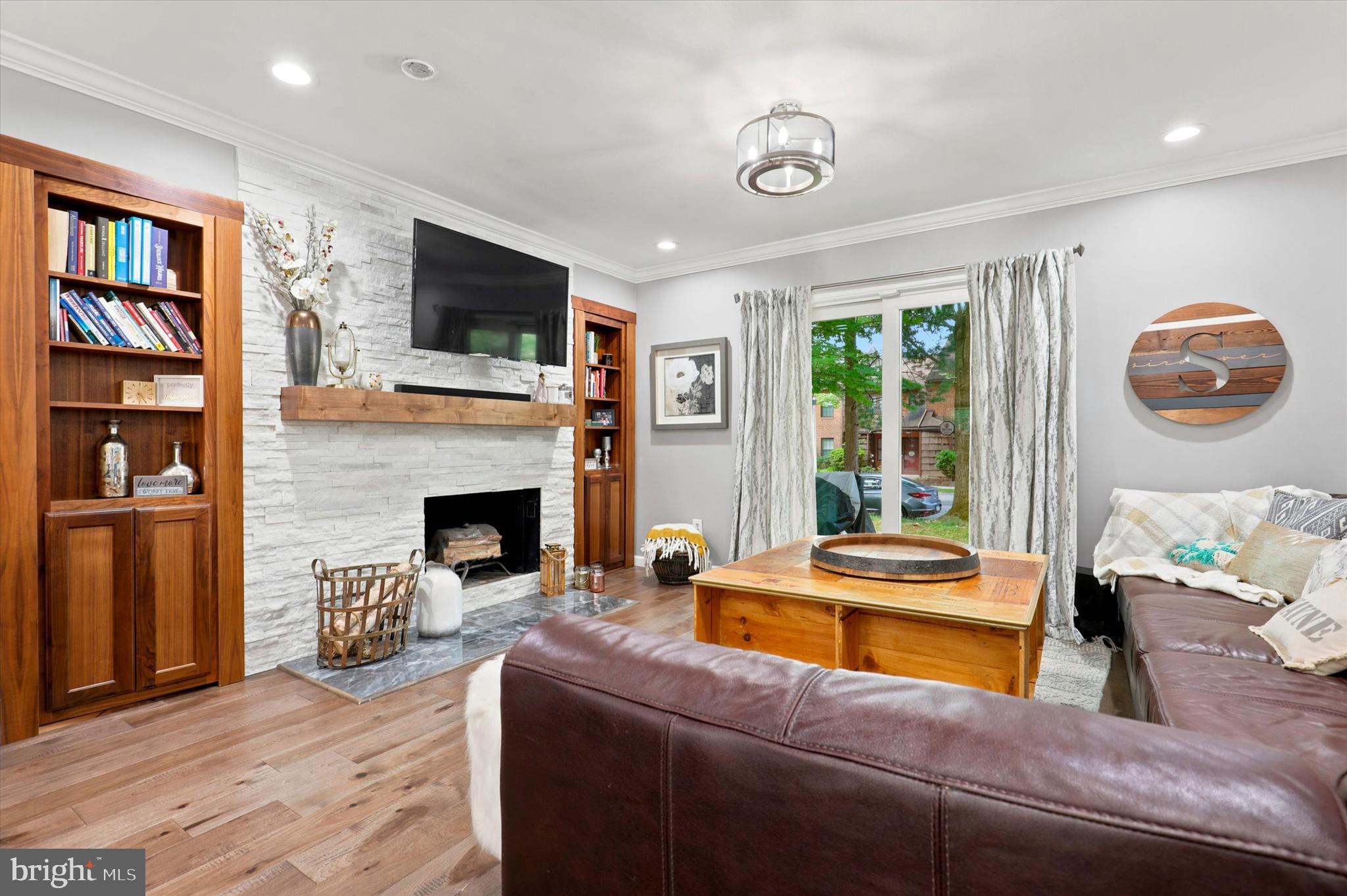 SPRINGDELL VILLAGE - Residential