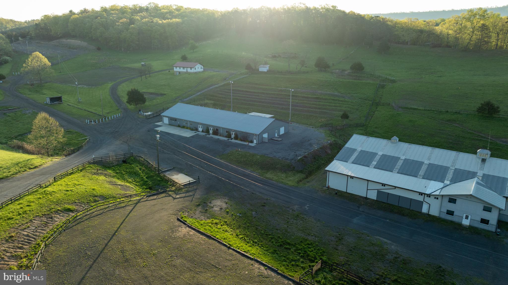 CRYSTAL VALLEY RANCHETTES - Residential
