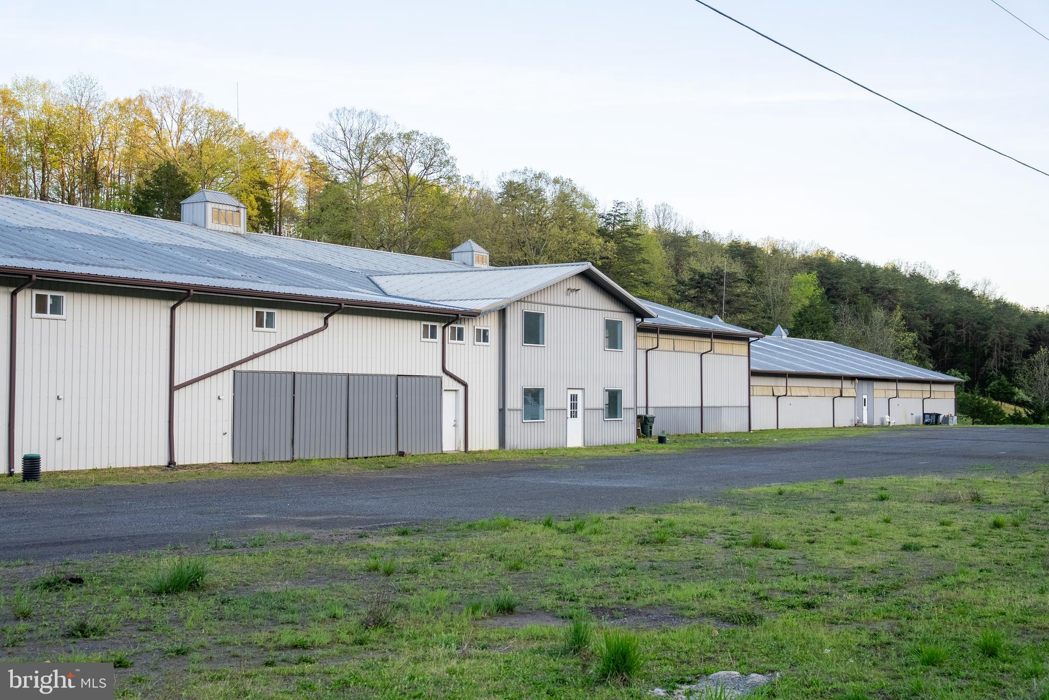 CRYSTAL VALLEY RANCHETTES - Residential