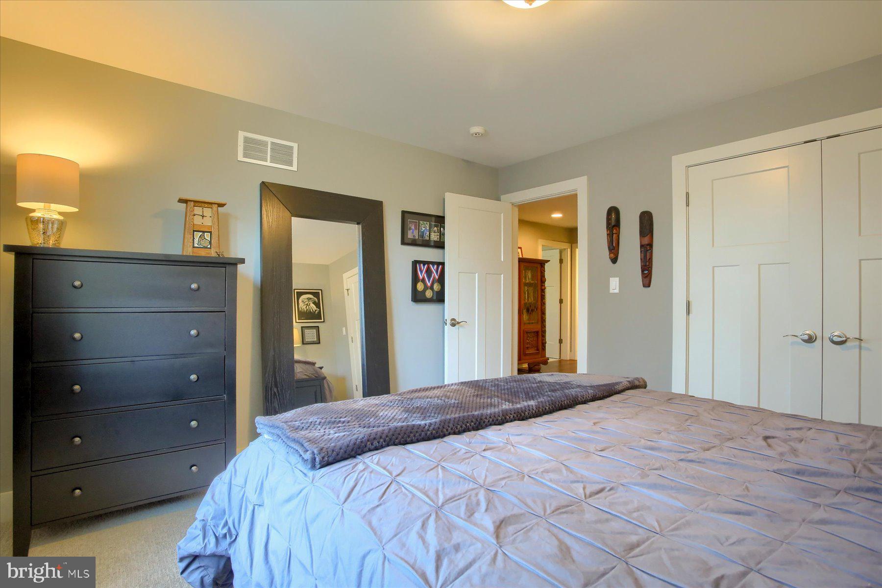 MOORELAND MEWS - Residential