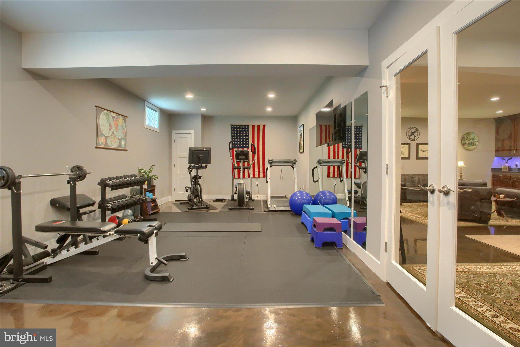 MOORELAND MEWS - Residential