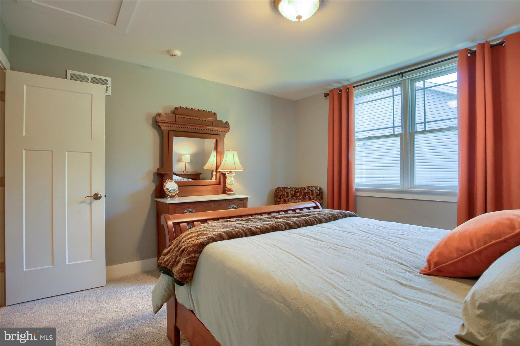 MOORELAND MEWS - Residential
