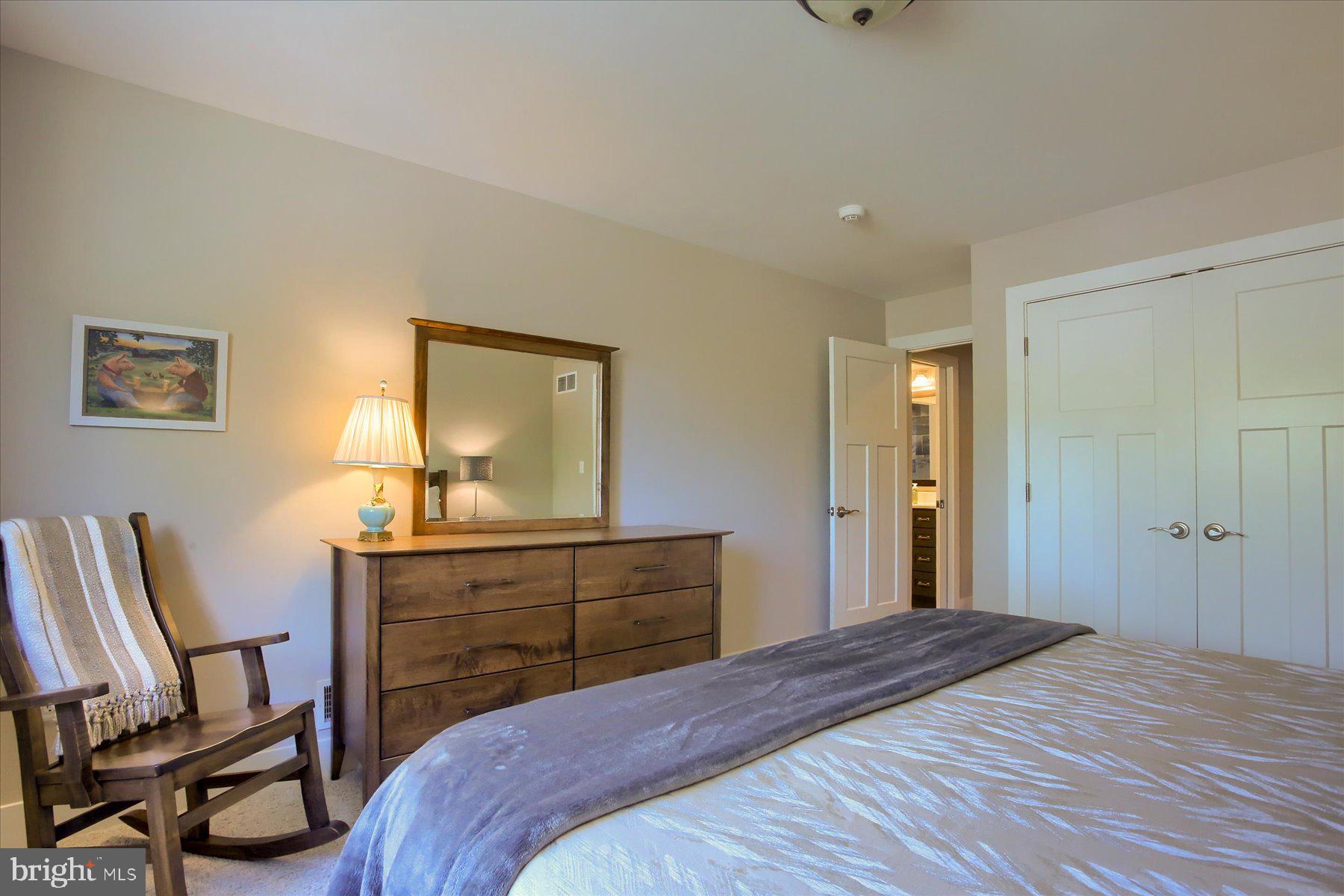 MOORELAND MEWS - Residential