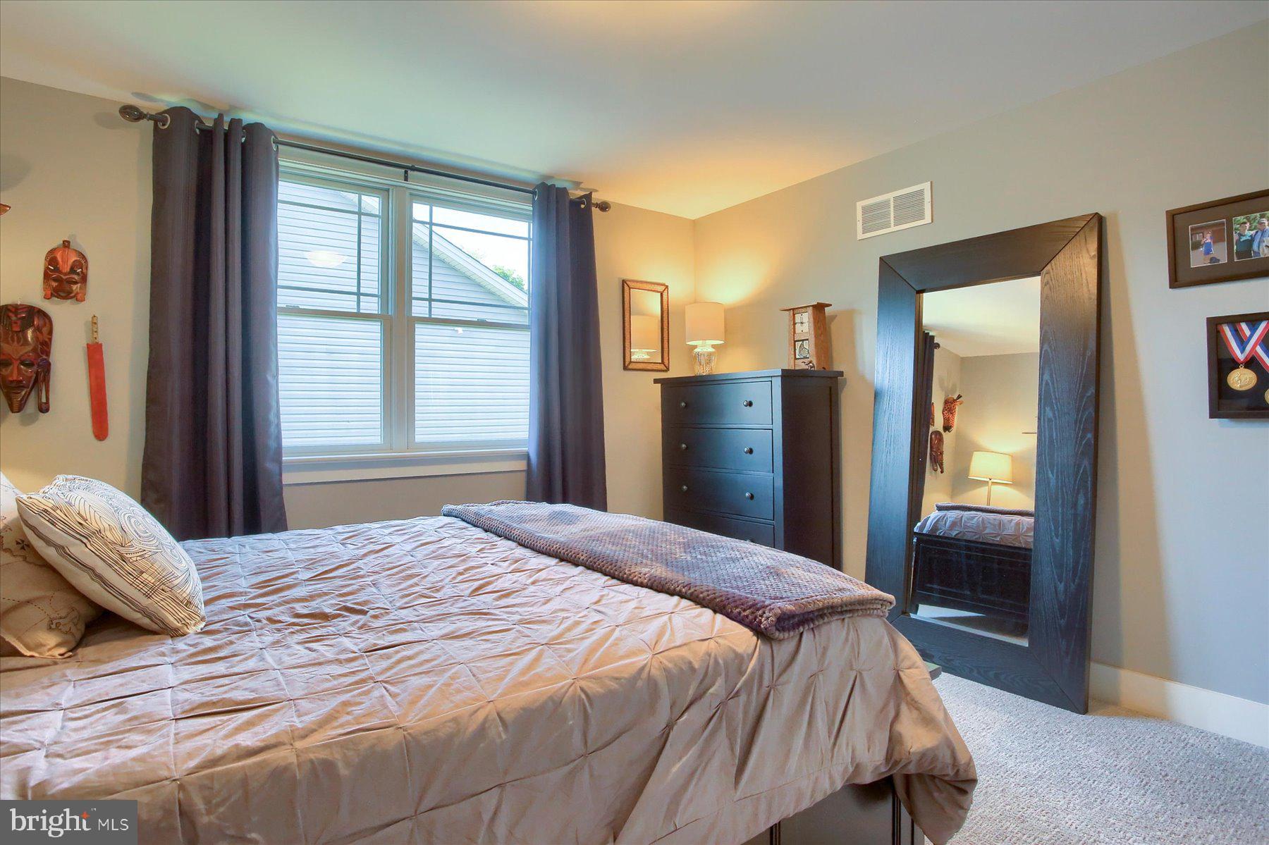 MOORELAND MEWS - Residential