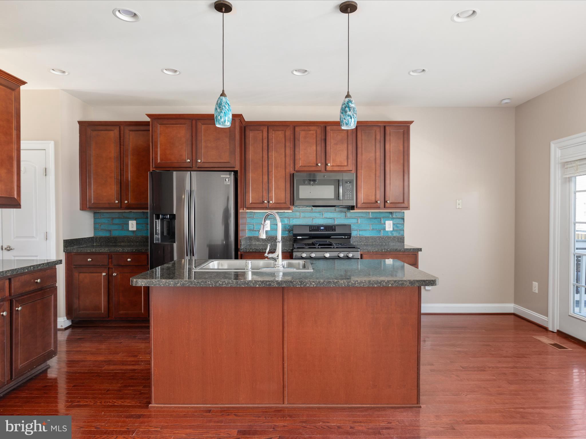 SOUTH MARKET - Residential