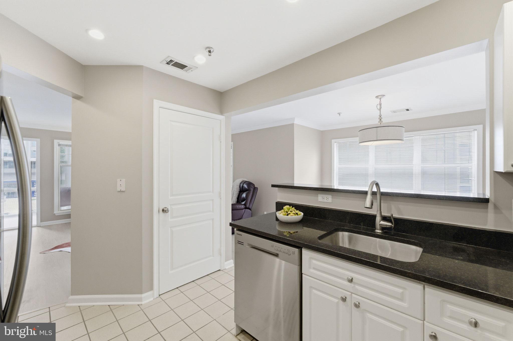 SAVOY PARK CONDOMINIUMS - Residential