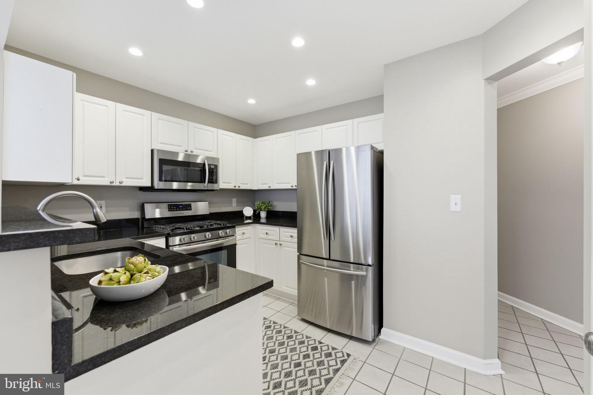 SAVOY PARK CONDOMINIUMS - Residential