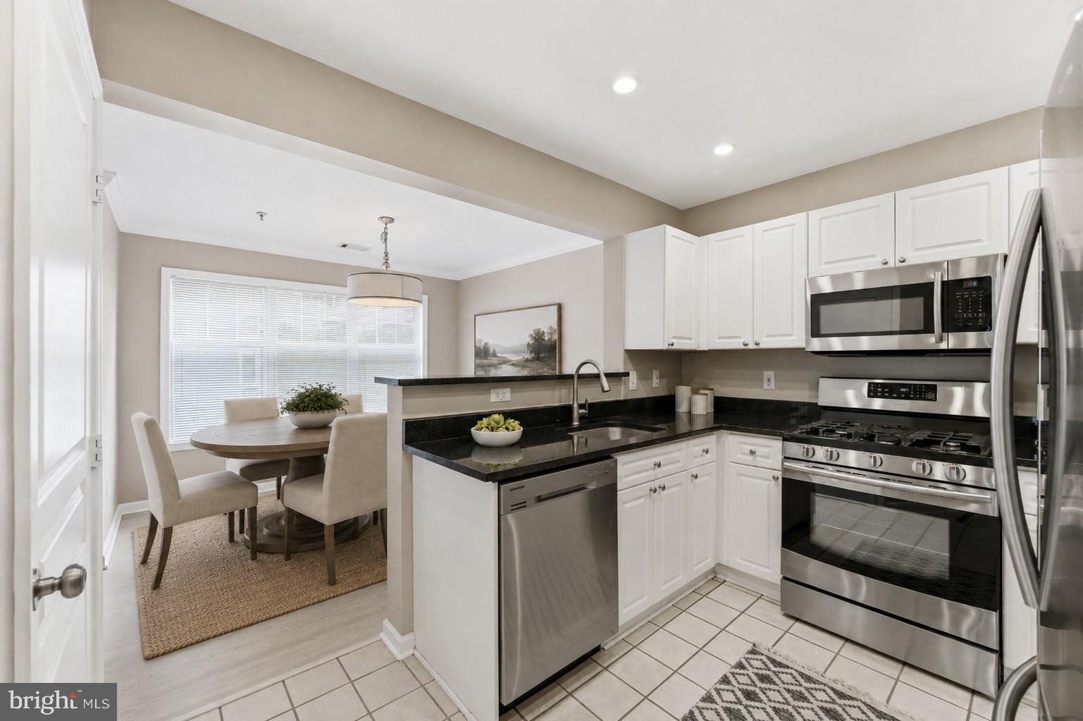 SAVOY PARK CONDOMINIUMS - Residential