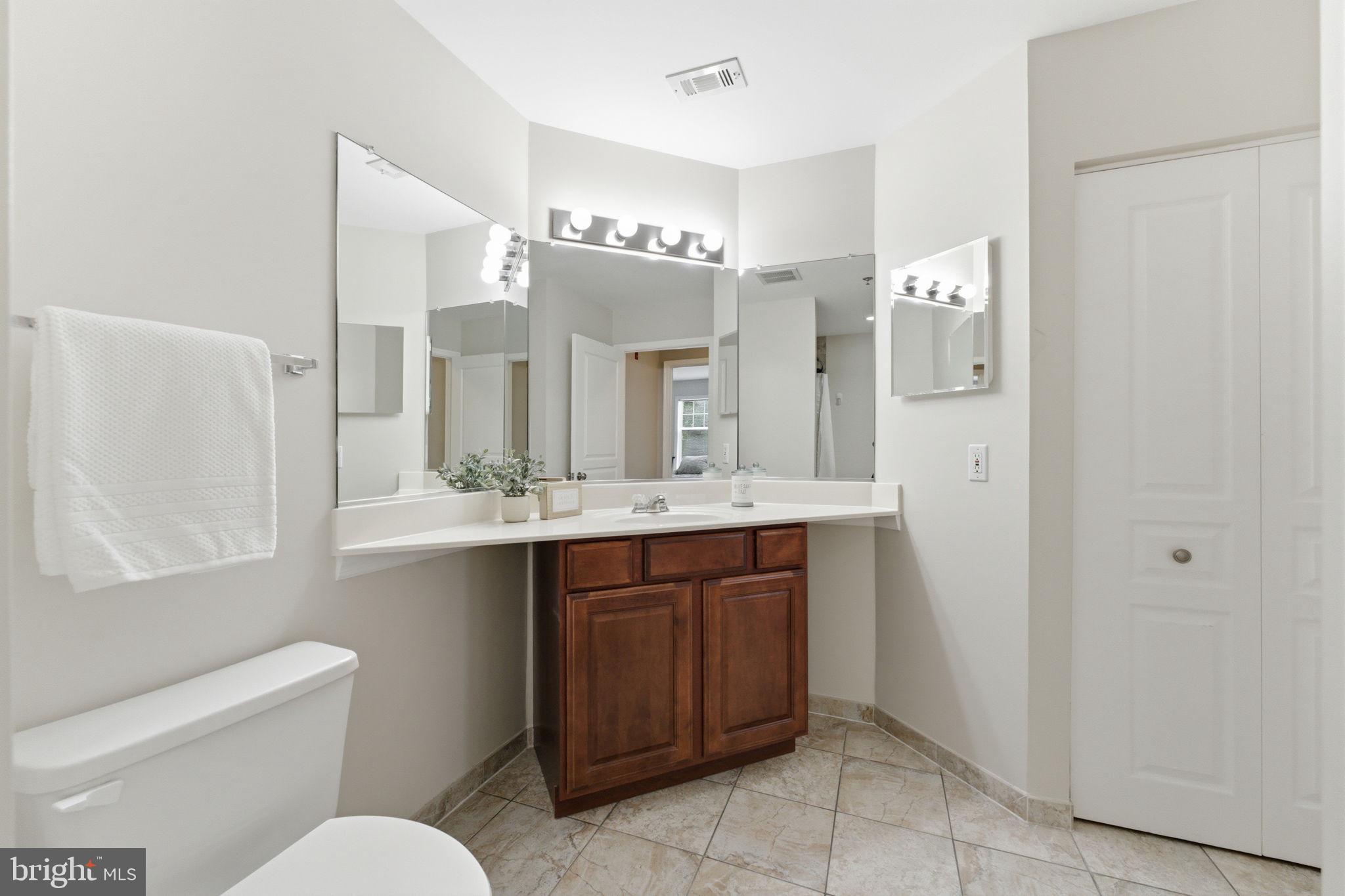 SAVOY PARK CONDOMINIUMS - Residential
