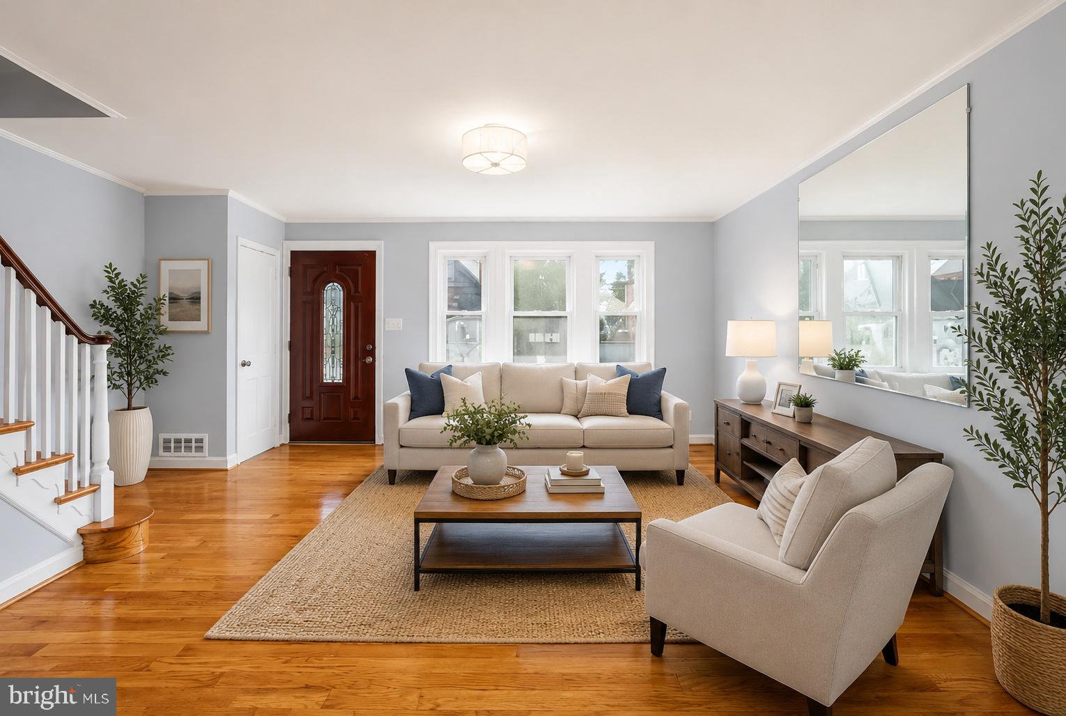 LAWNCREST - Residential