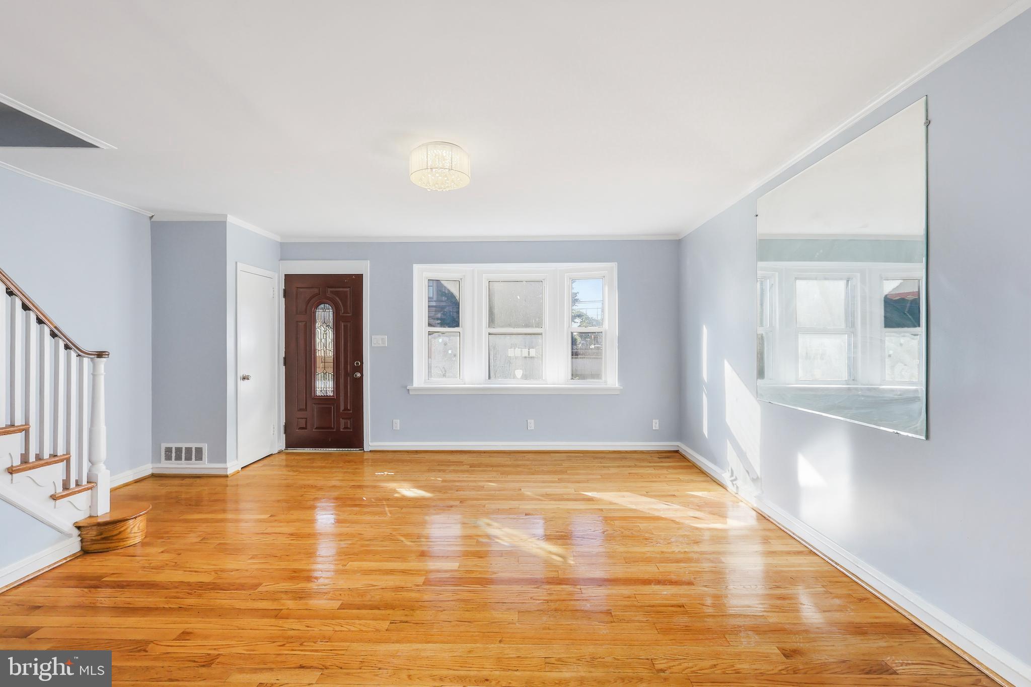 LAWNCREST - Residential