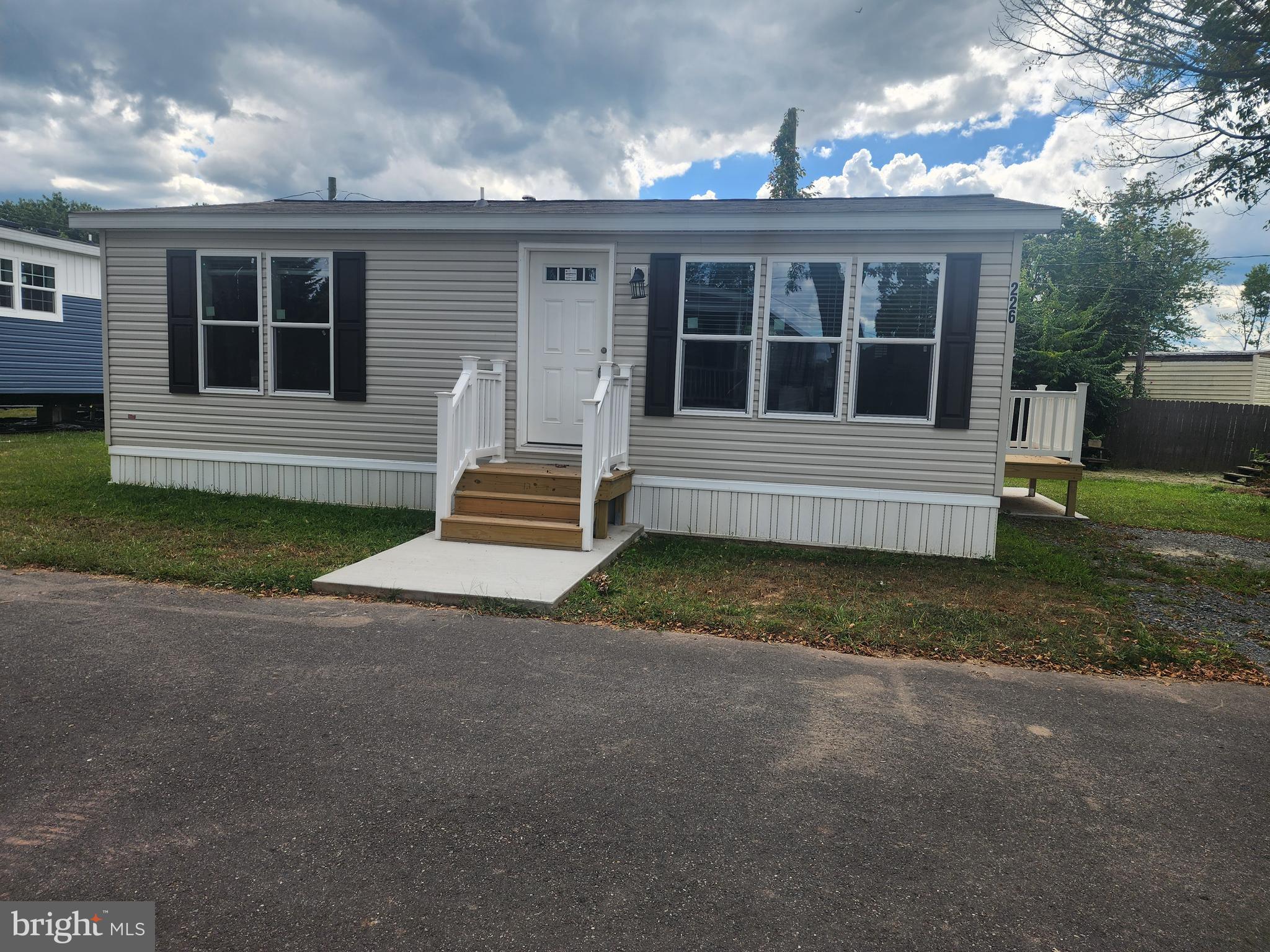 ***New Construction*** 2 bedroom 1 bath home. 
165 W Ridge Pike lot 226 Limerick PA 19468
This home has it all. A great location in Limerick, PA. Energy star windows and doors make this home very energy efficient. With full warranties on the entire home your covered. Custom kitchen with stainless steel appliances also included.  Large living room. Financing is available with our three major lenders and rates are dropping. Now is the best time to jump into a new home. Schedule your private showing today.