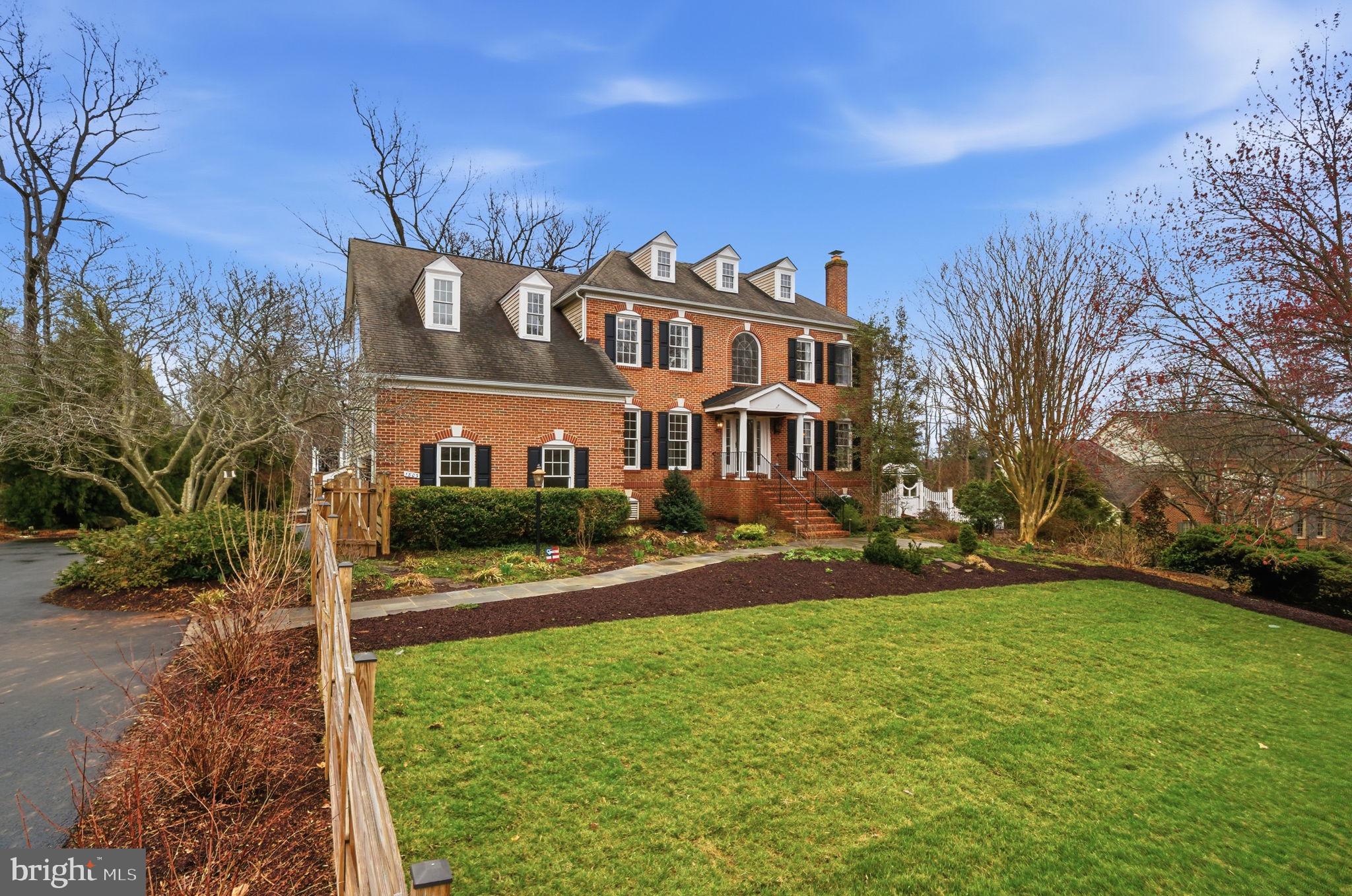 BROOKSIDE - Residential