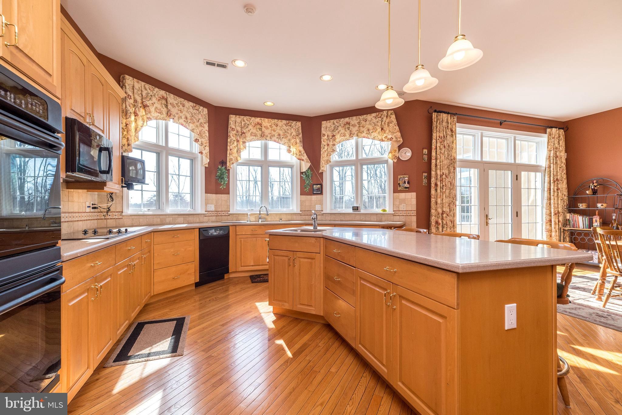 AVALLON AT MOYERS - Residential