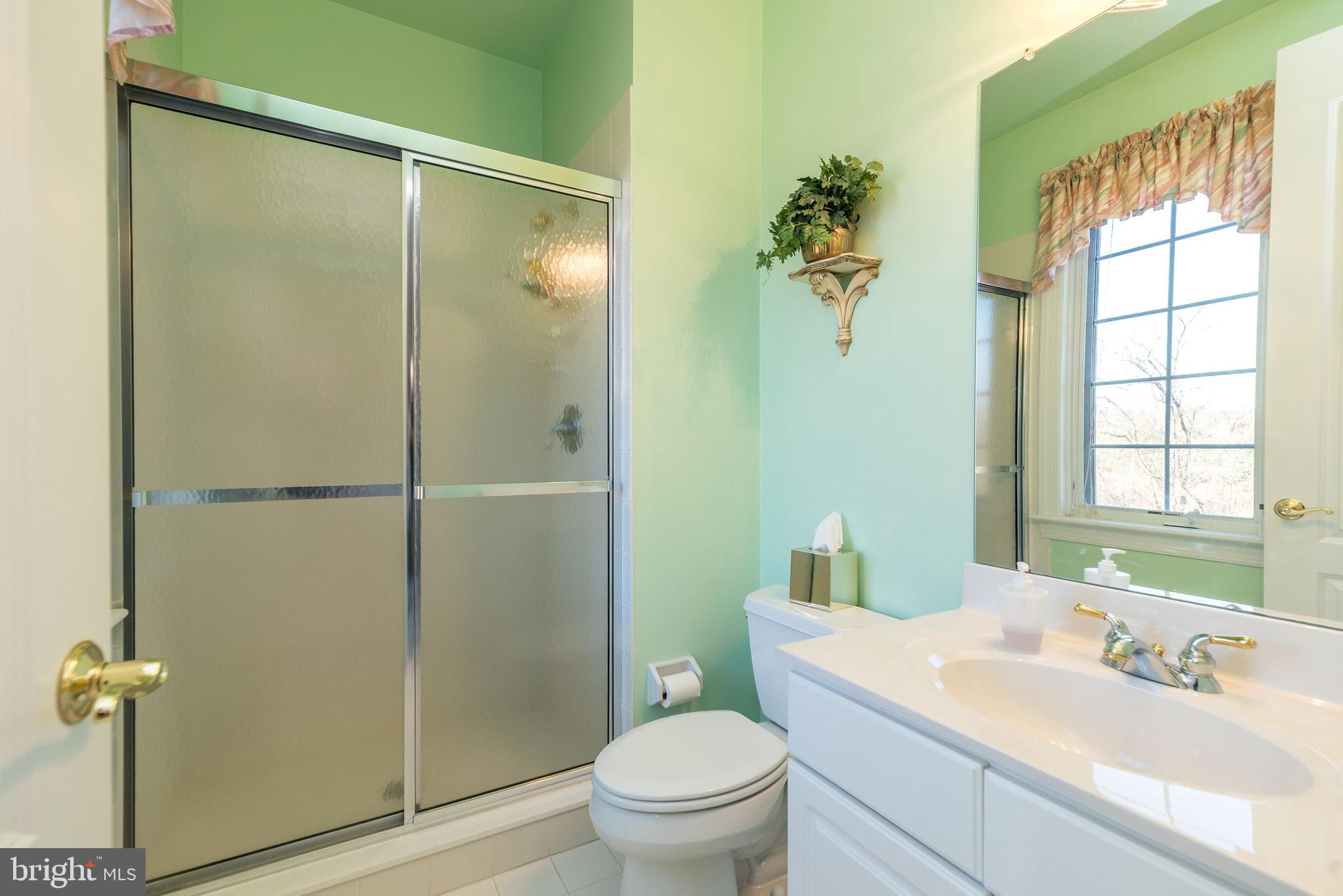 AVALLON AT MOYERS - Residential