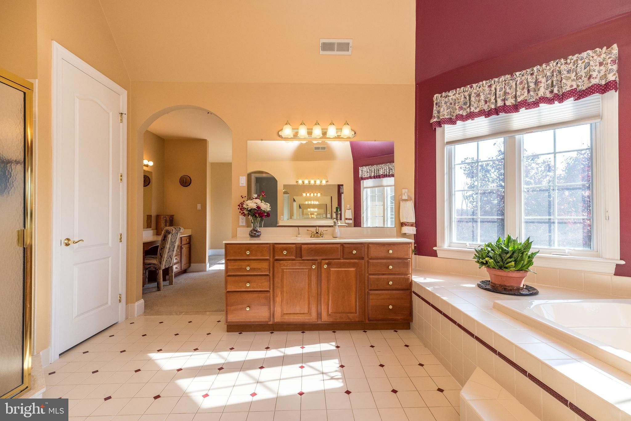 AVALLON AT MOYERS - Residential