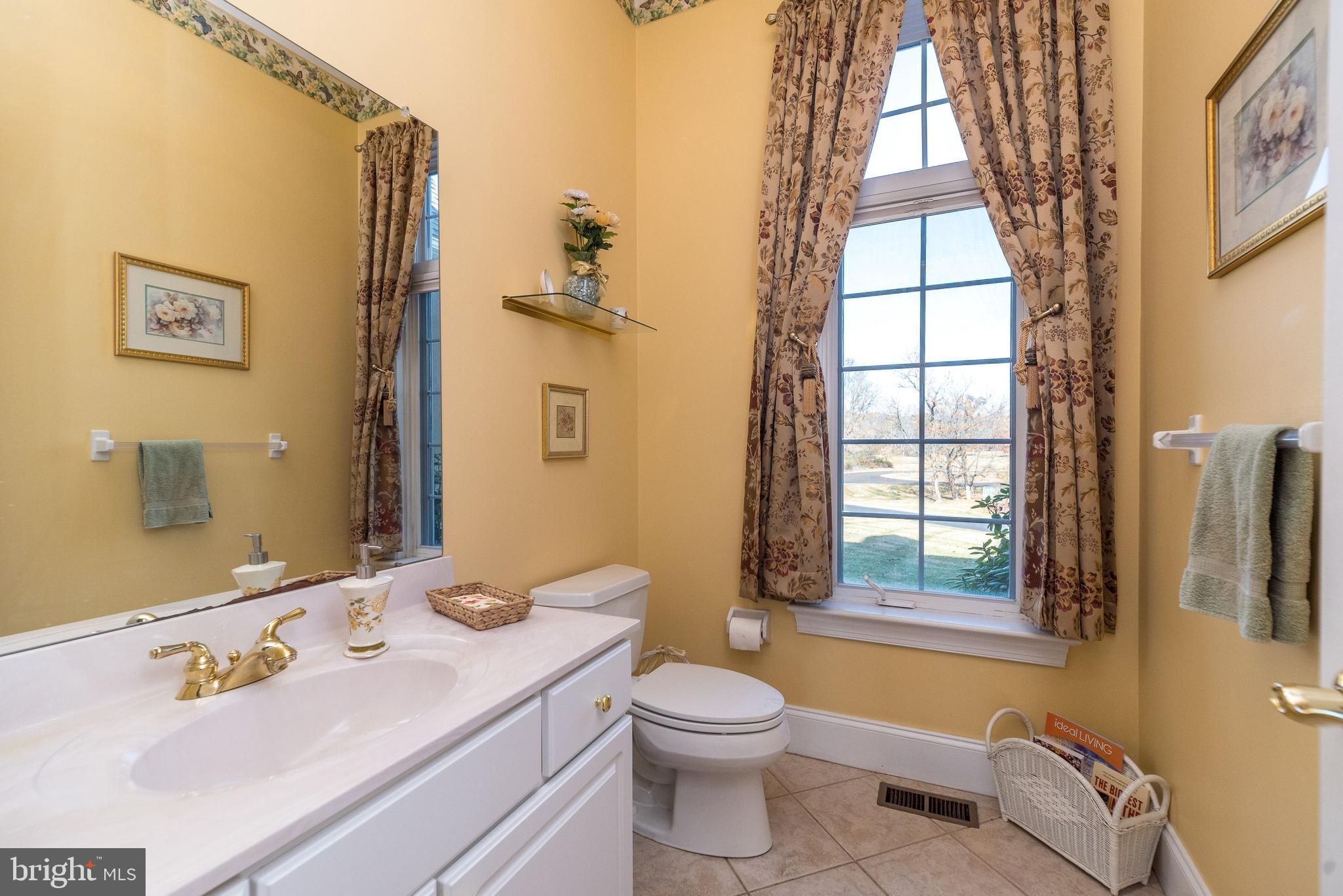 AVALLON AT MOYERS - Residential