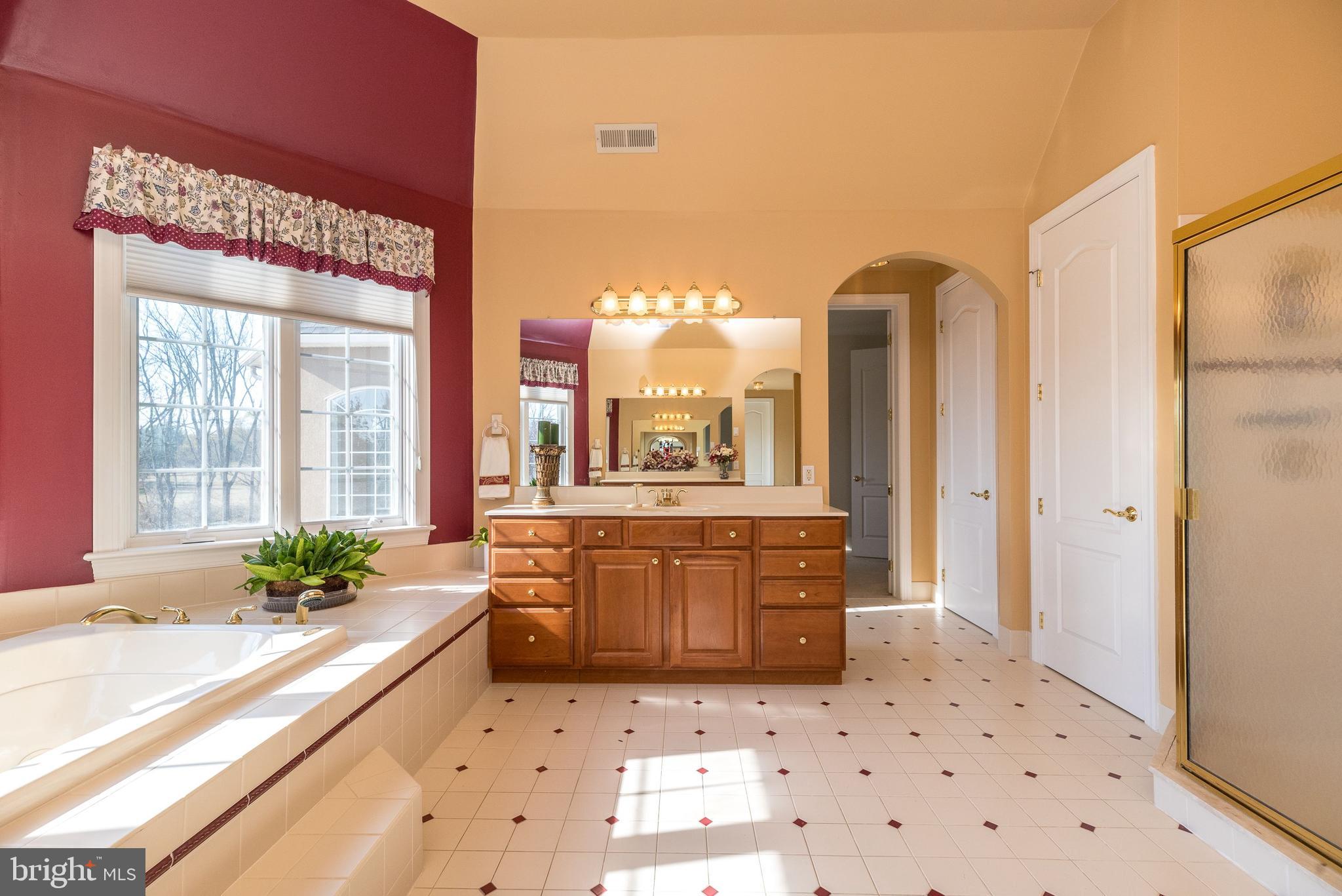 AVALLON AT MOYERS - Residential