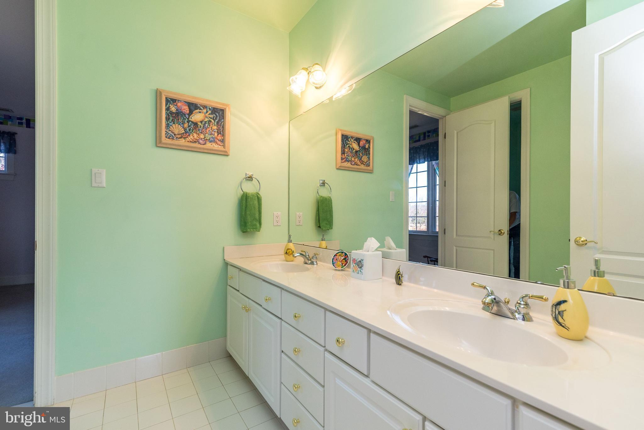 AVALLON AT MOYERS - Residential