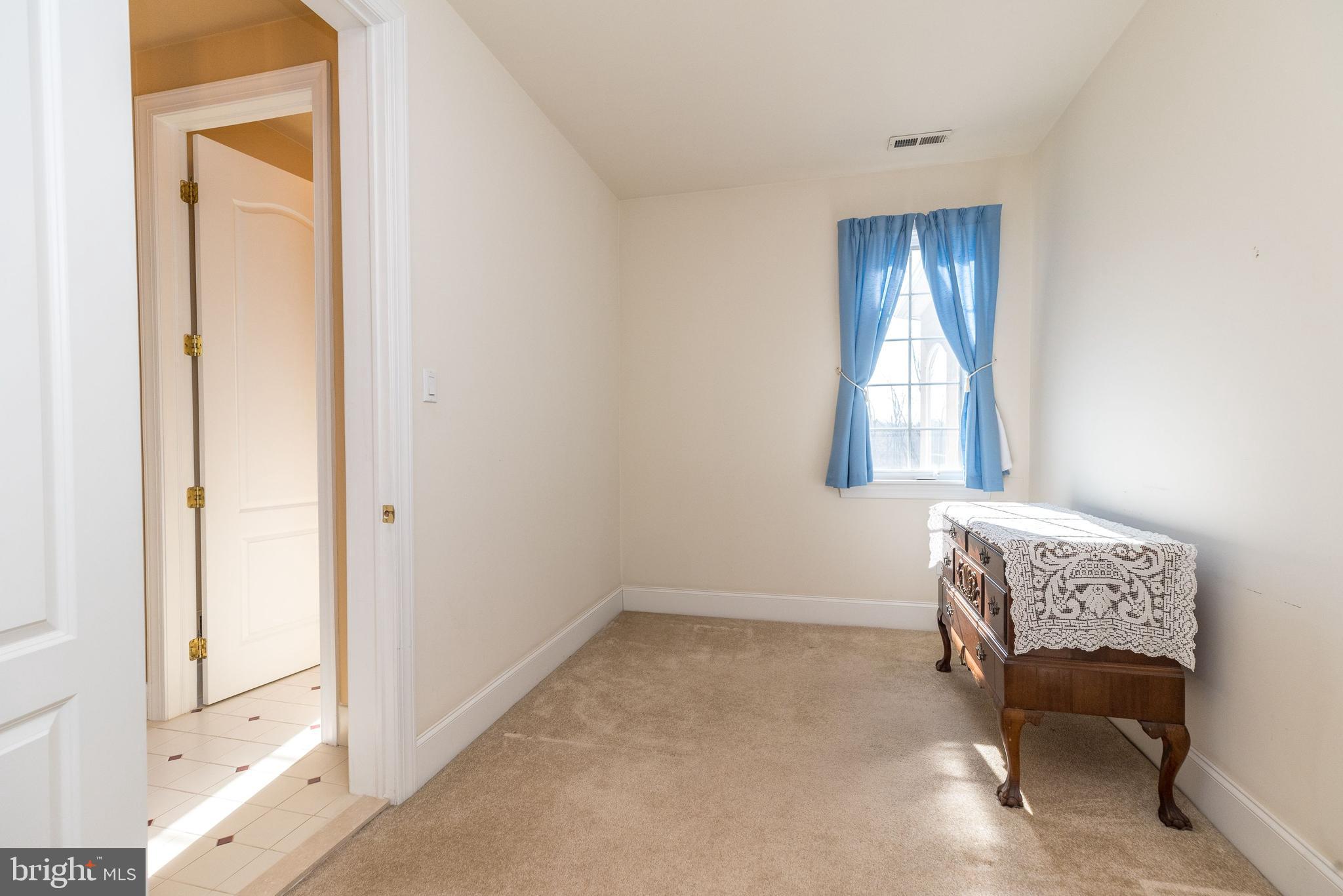AVALLON AT MOYERS - Residential