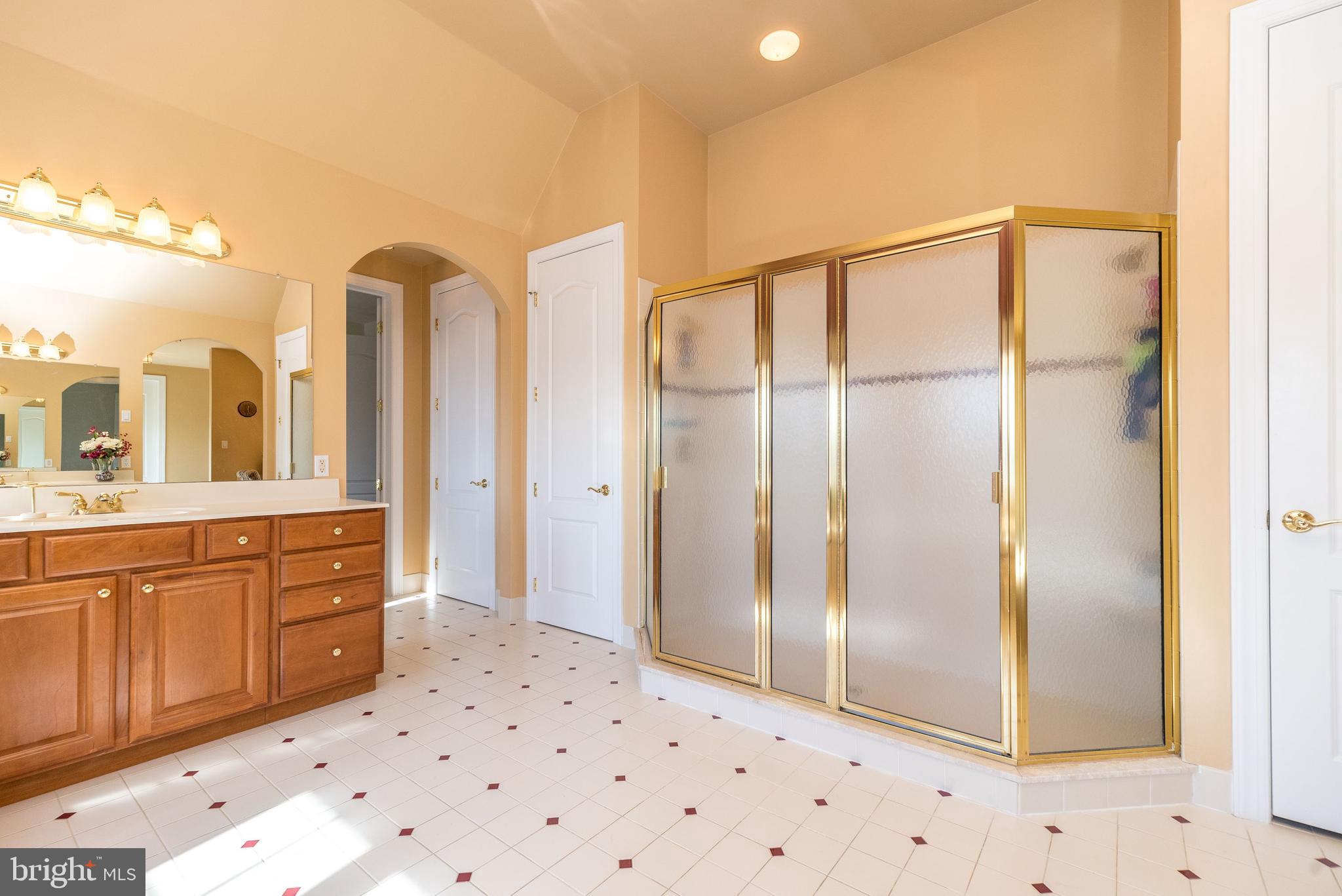 AVALLON AT MOYERS - Residential