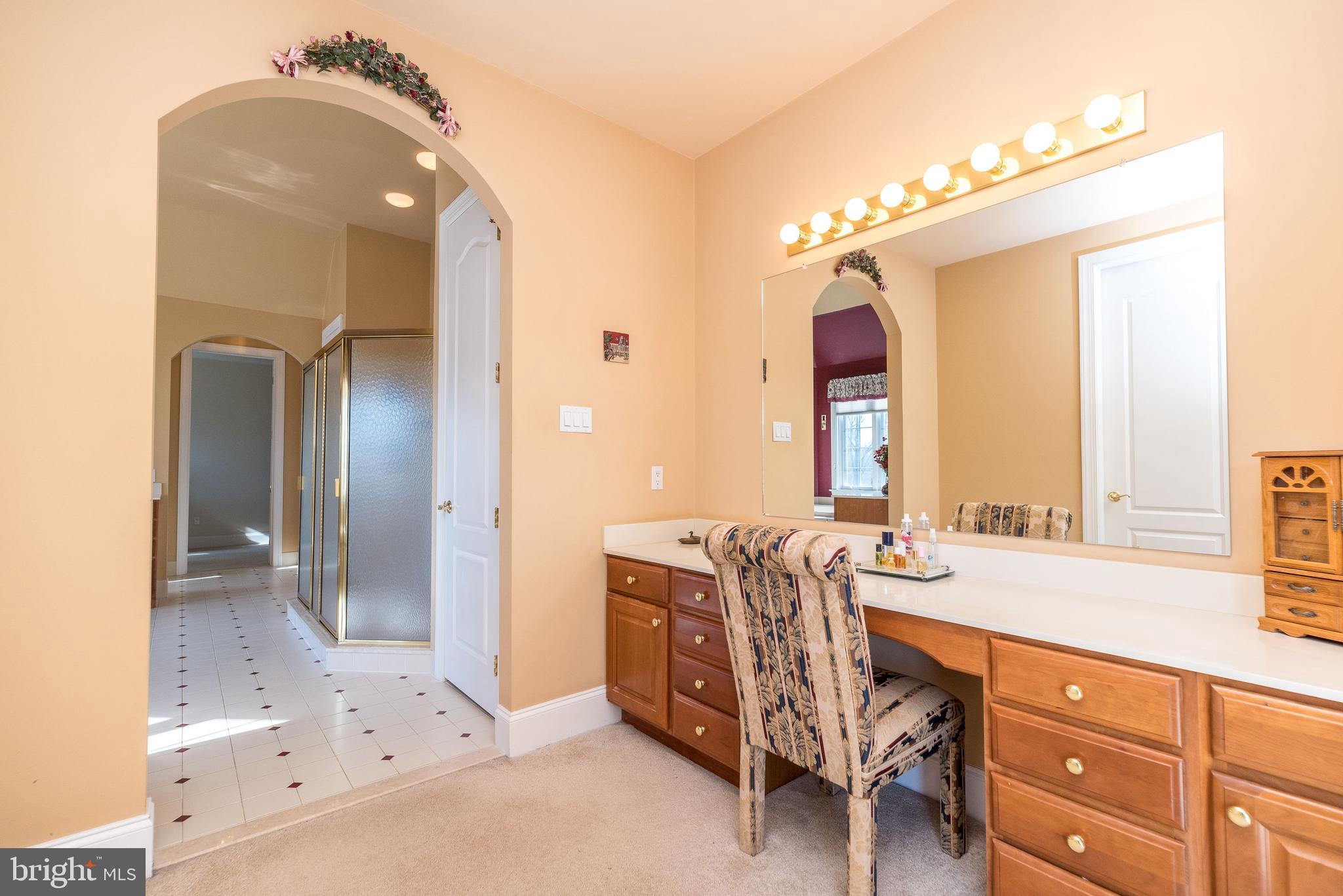 AVALLON AT MOYERS - Residential