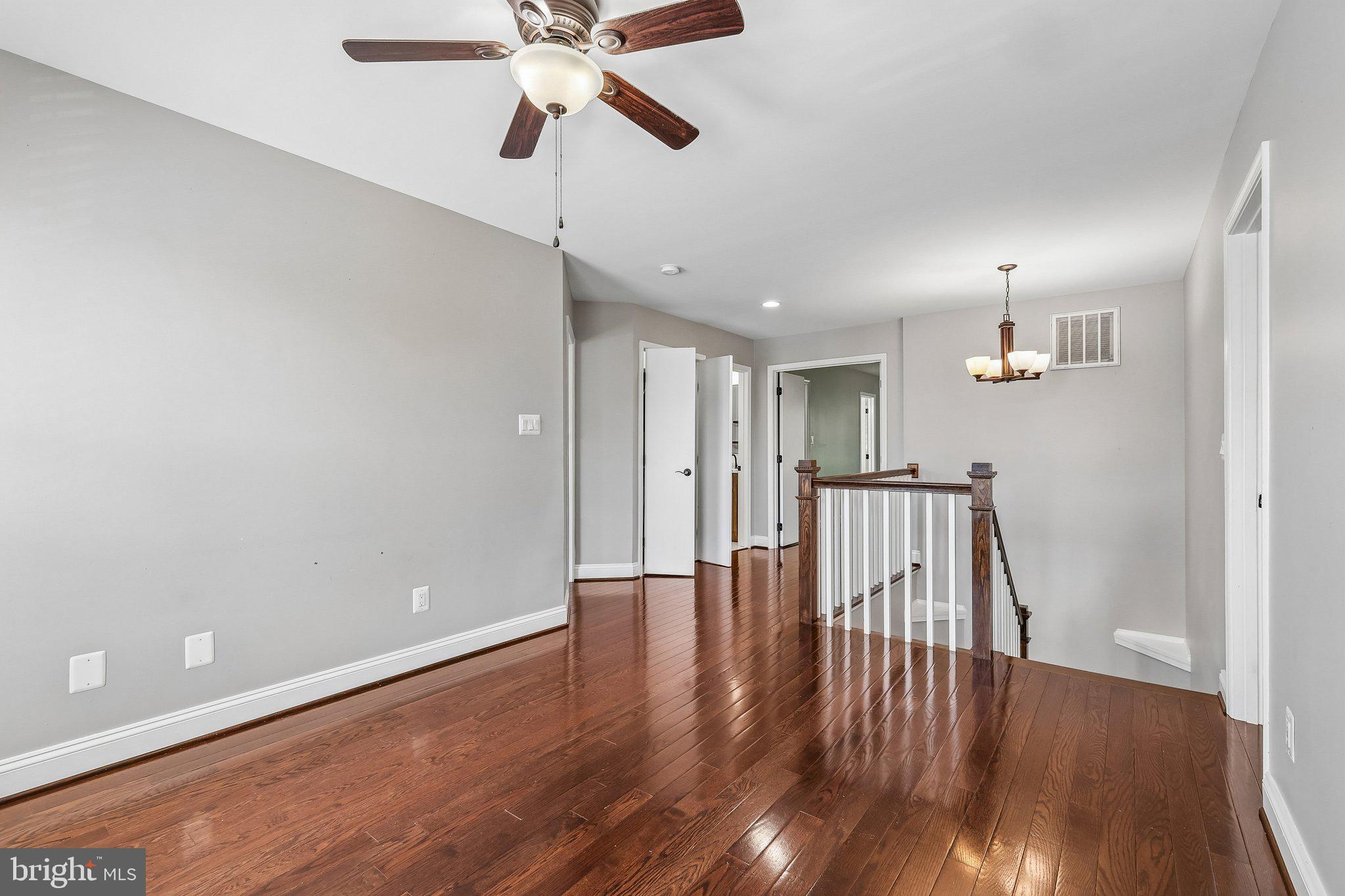 CENTRE RIDGE - Residential