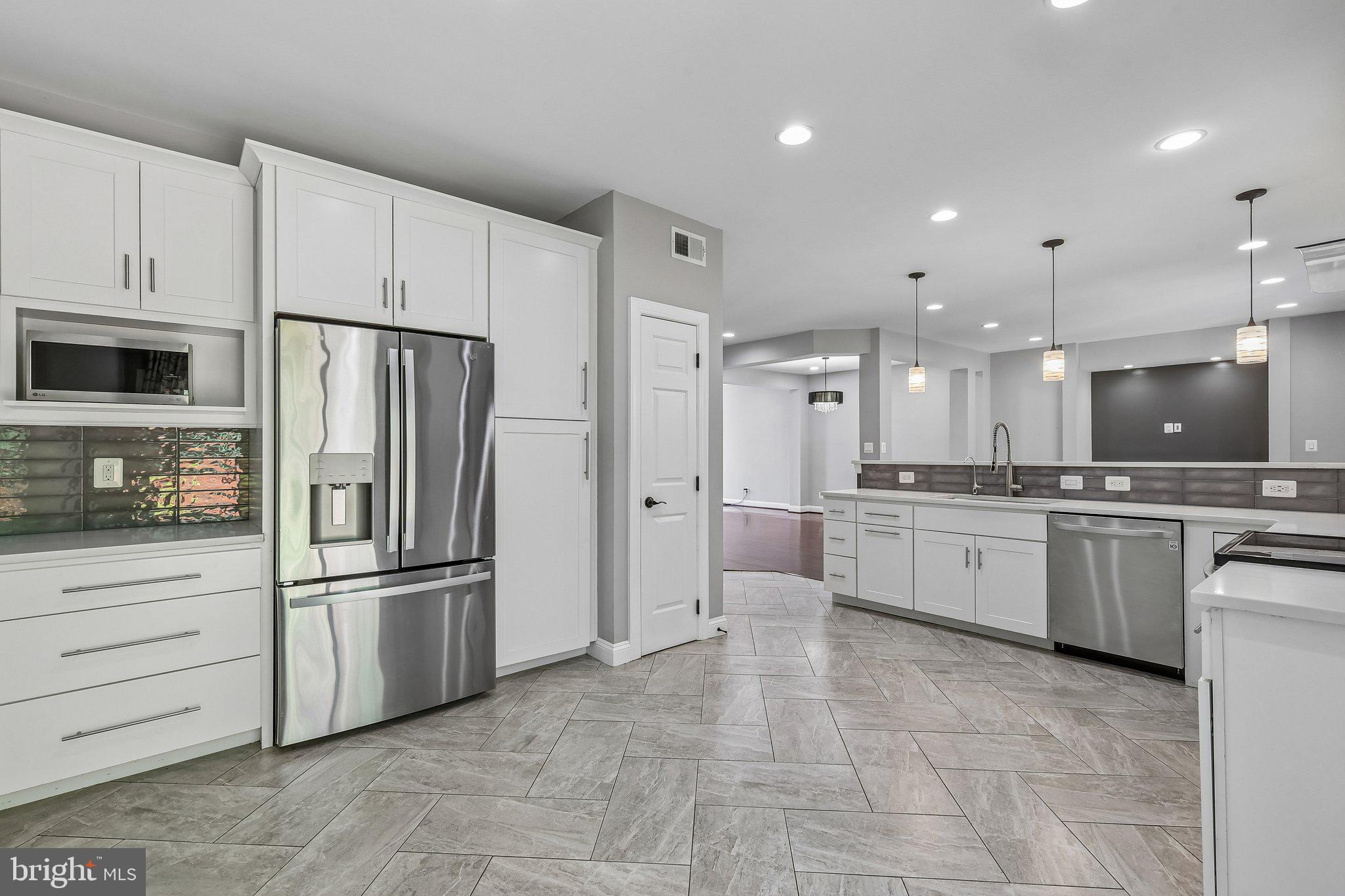CENTRE RIDGE - Residential