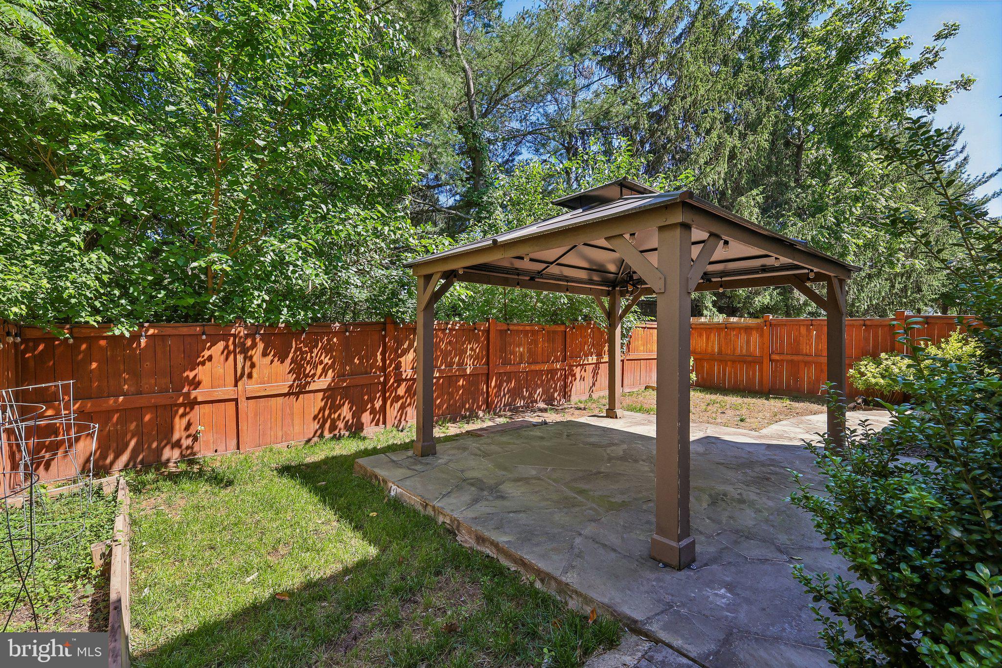 CENTRE RIDGE - Residential