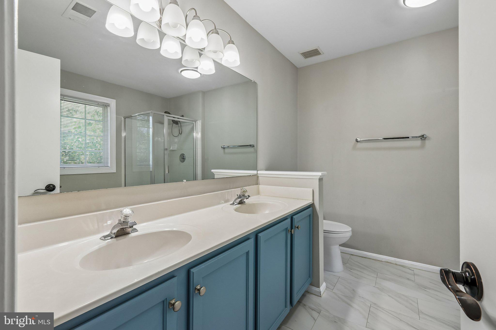 CENTRE RIDGE - Residential