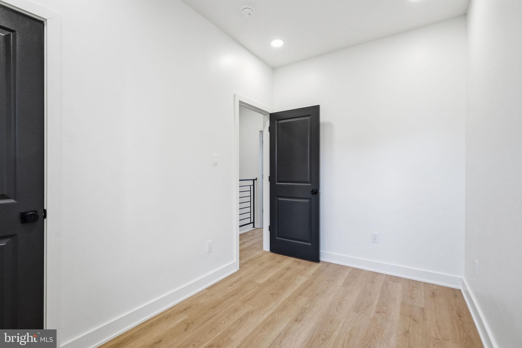 COBBS CREEK - Residential