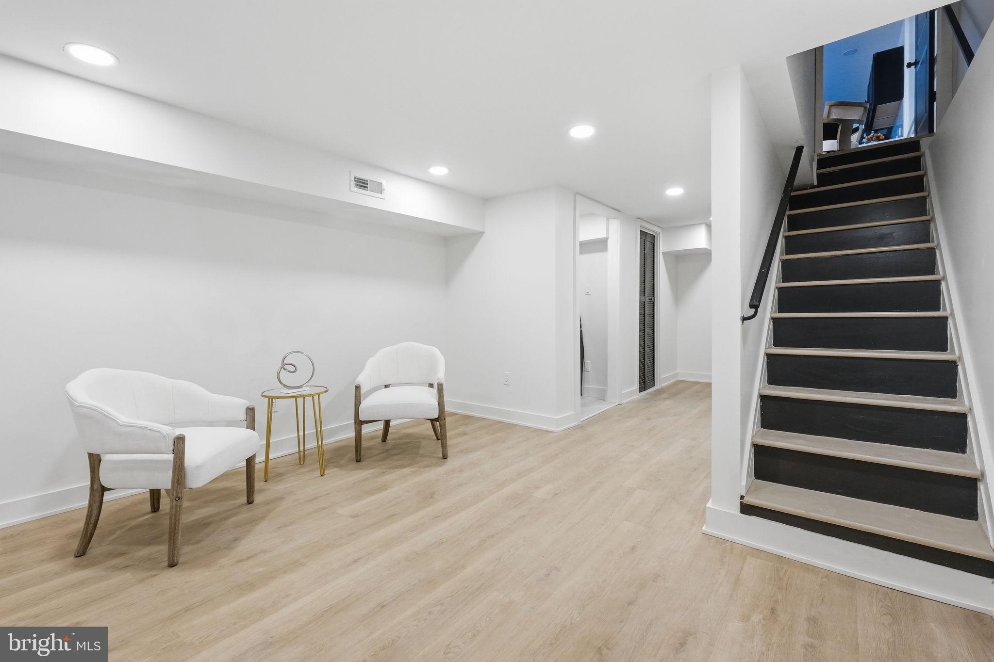 COBBS CREEK - Residential