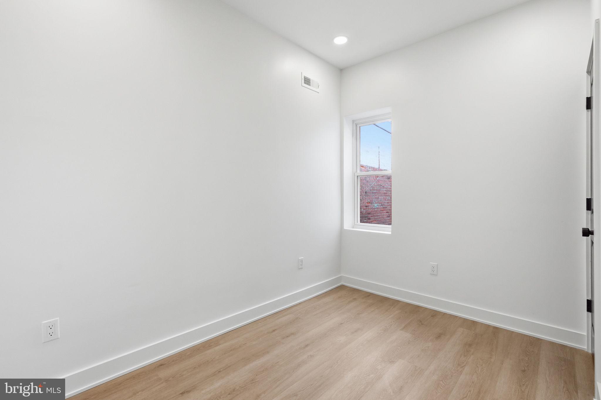 COBBS CREEK - Residential