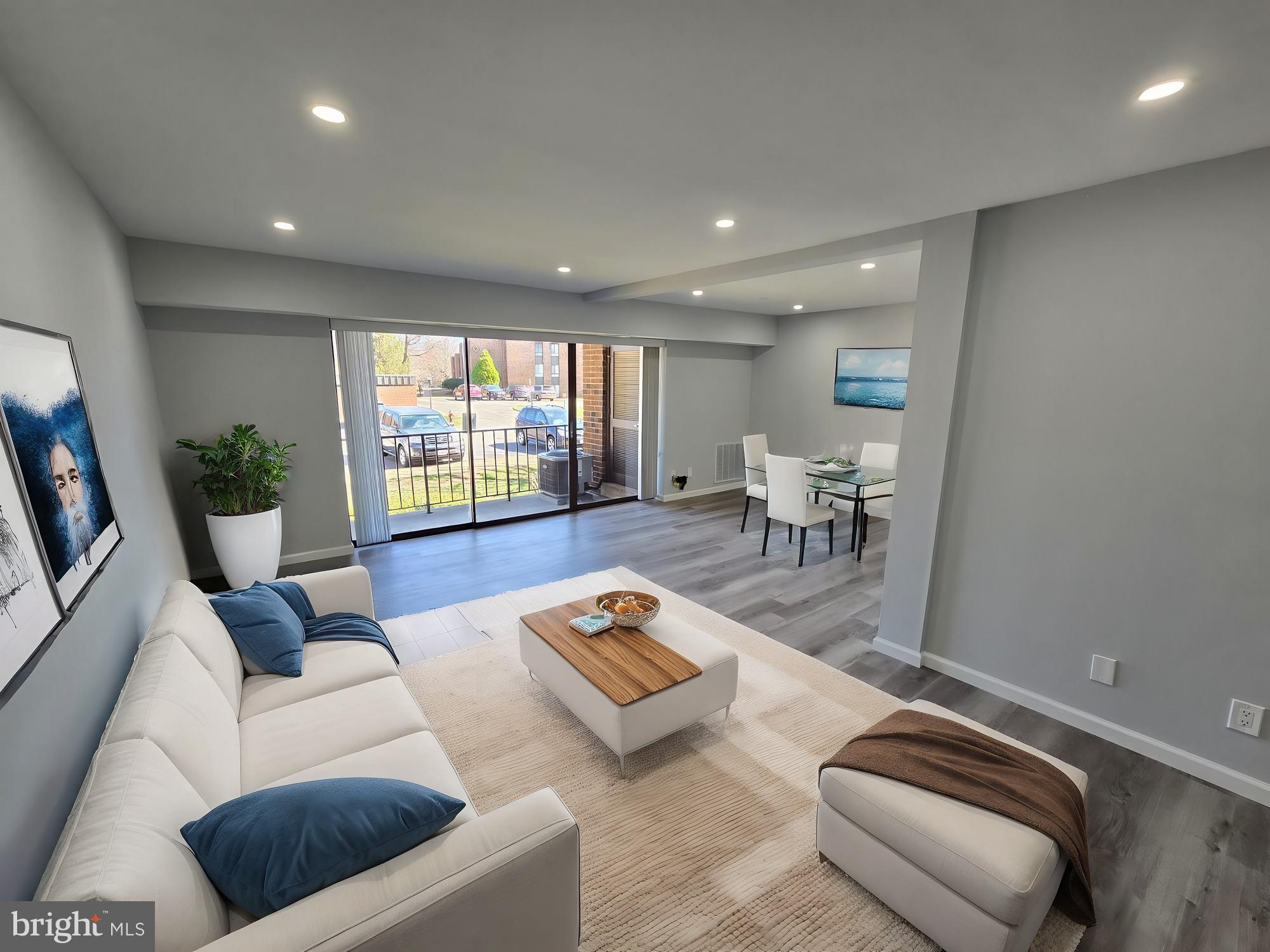 HERITAGE COURT - Residential