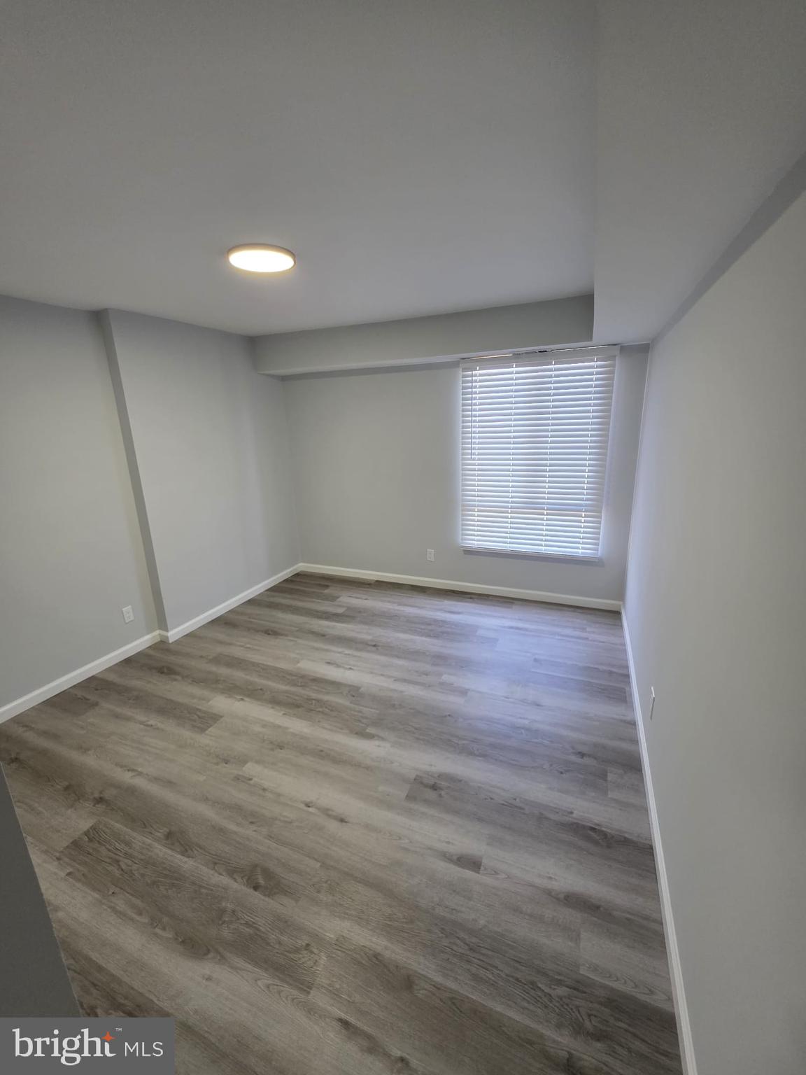 HERITAGE COURT - Residential