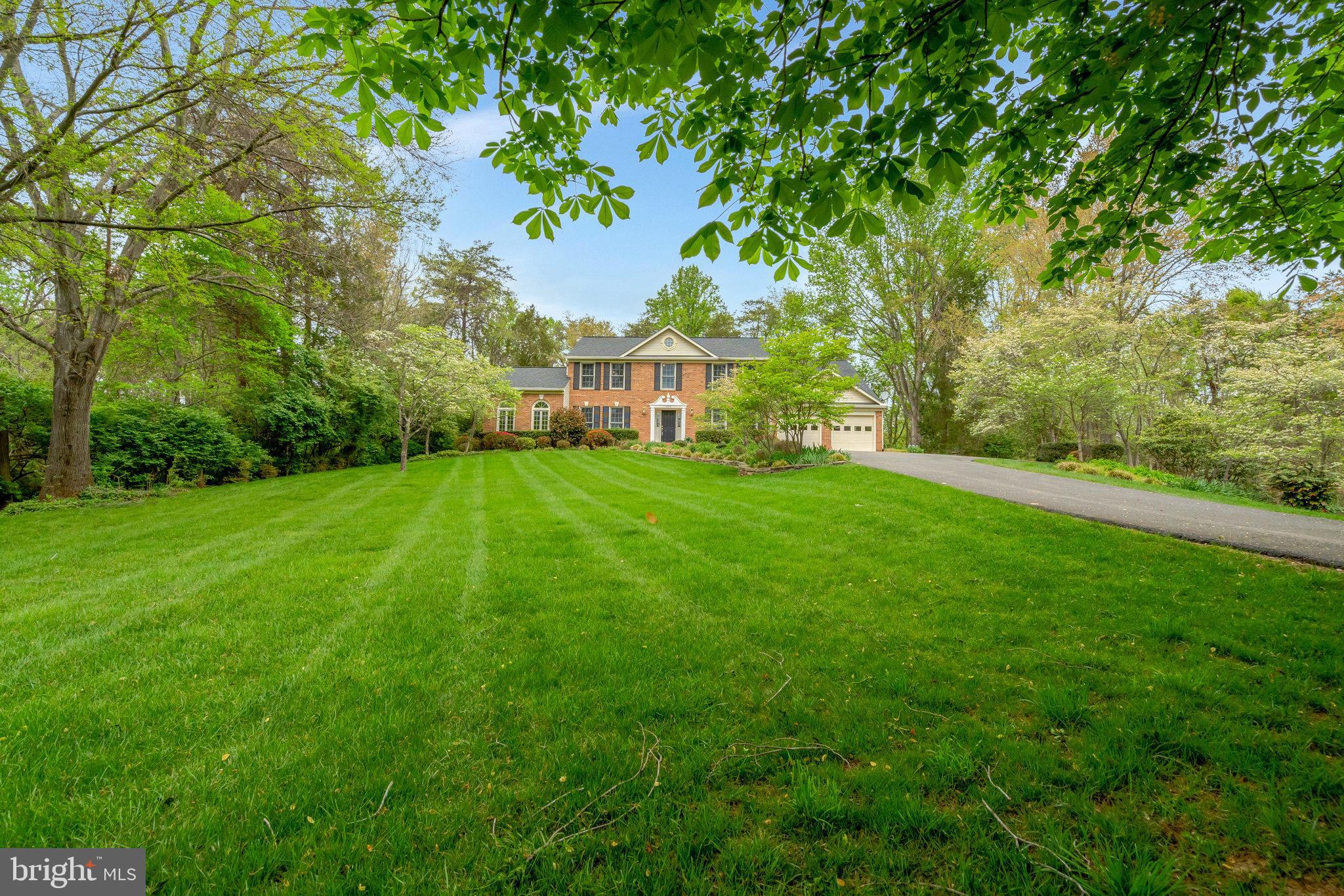 FAIRFAX HUNT - Residential