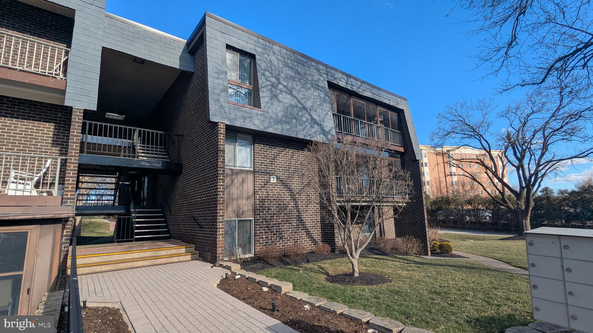 STEVENSON VILLAGE CONDO - Residential
