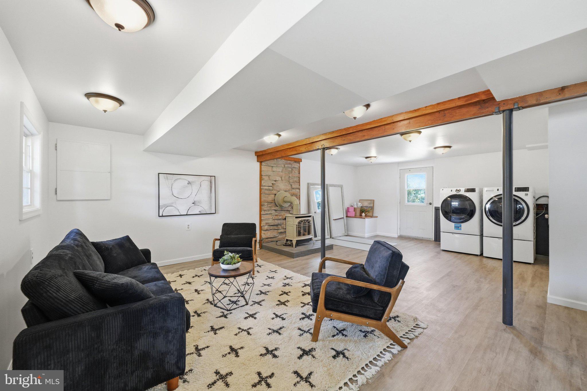 HILLTOP - Residential