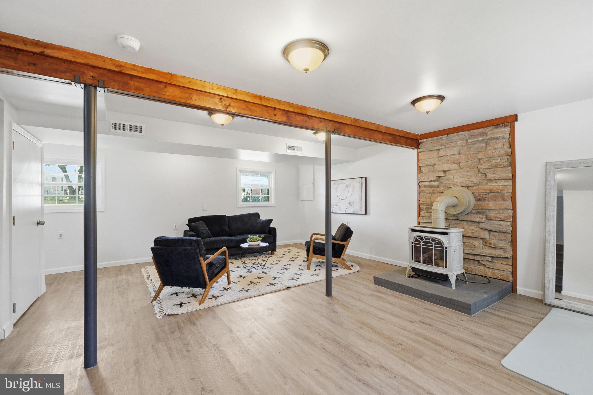 HILLTOP - Residential