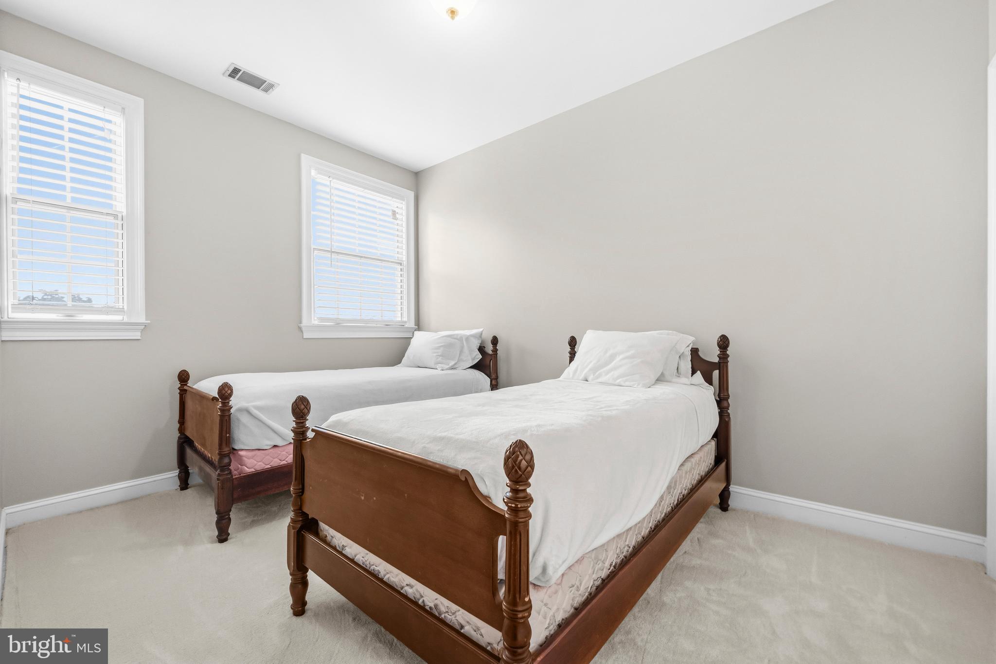 MEADOWBRANCH MEWS - Residential