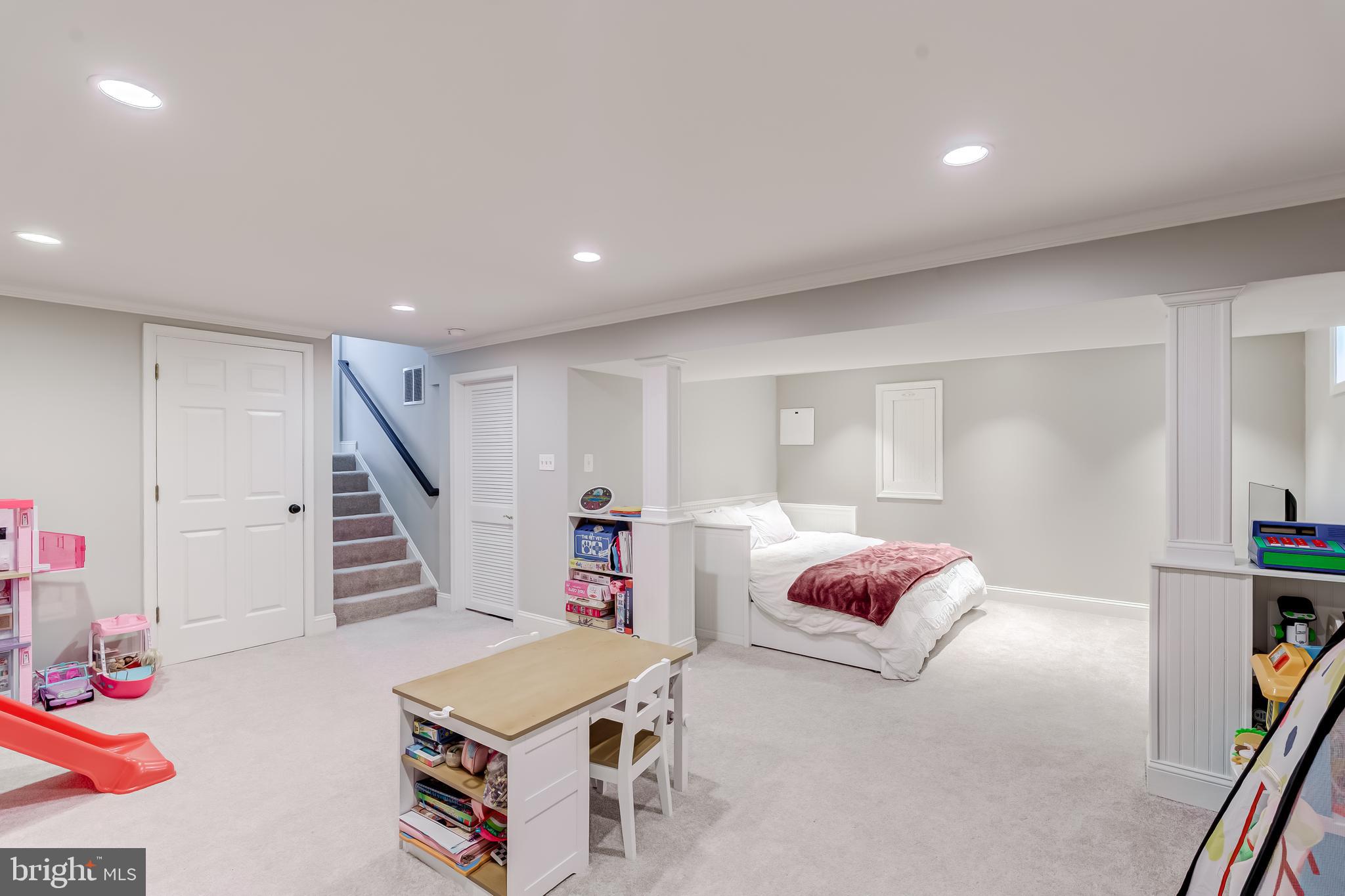 BRENTWOOD - Residential