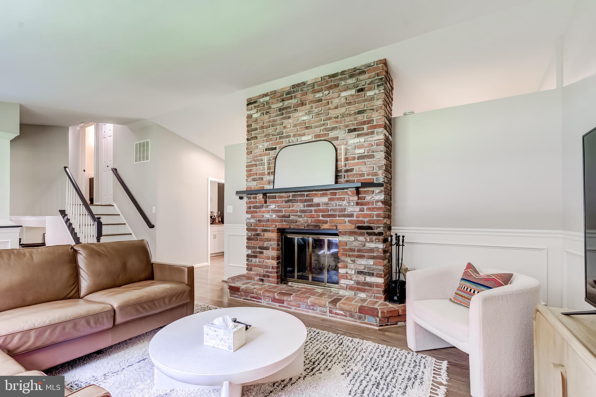 BRENTWOOD - Residential