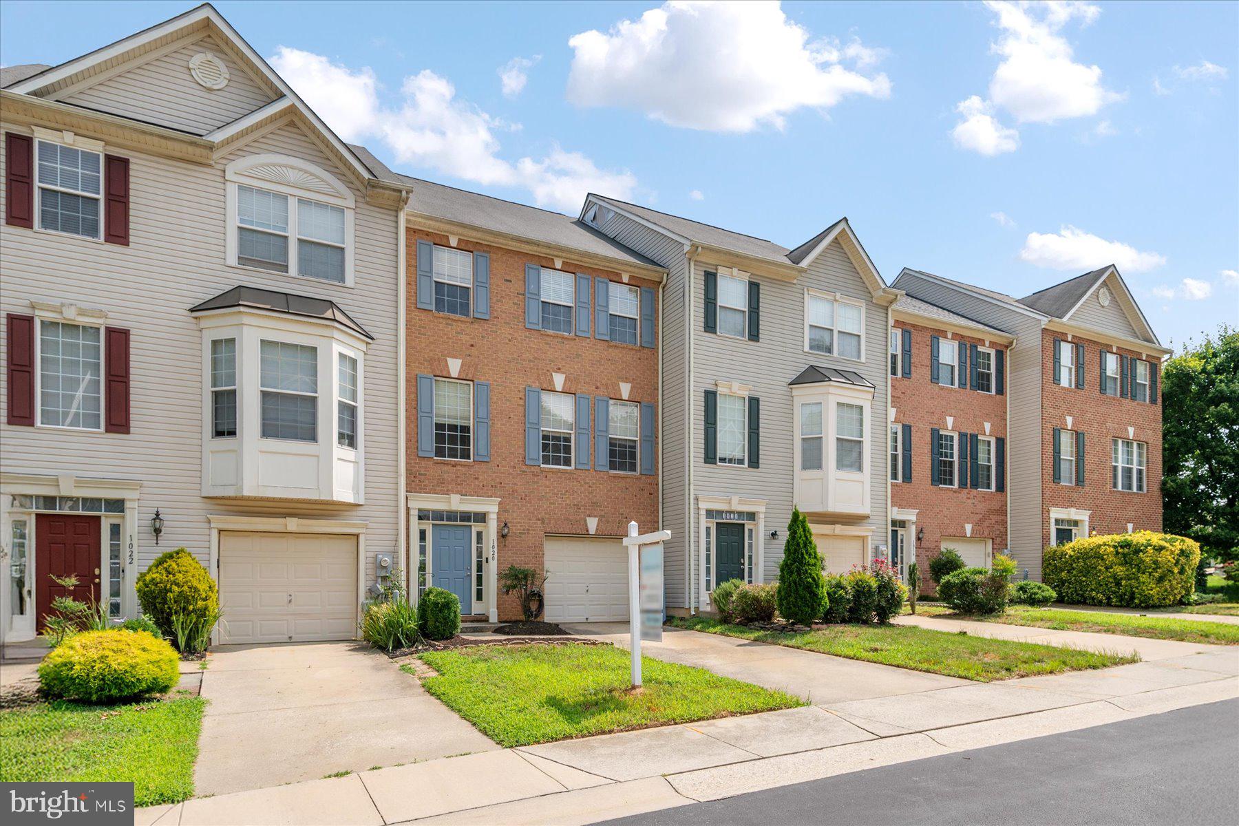 PINEY ORCHARD - Residential