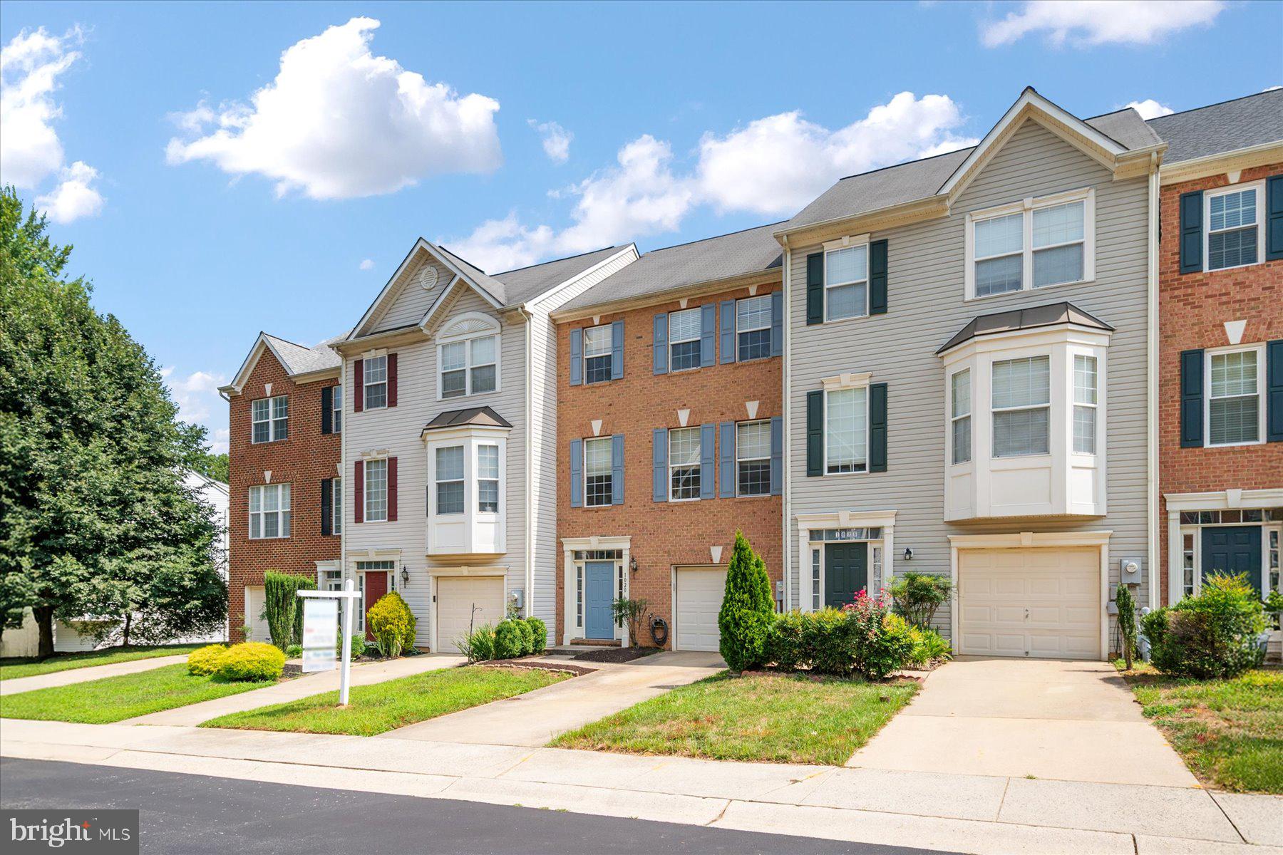 PINEY ORCHARD - Residential